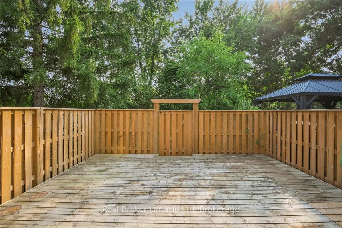 667 Woodward Avenue, #82
