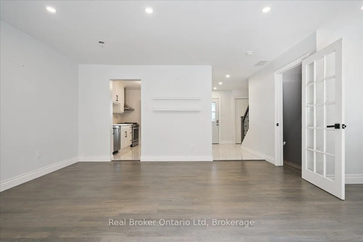 667 Woodward Avenue, #82