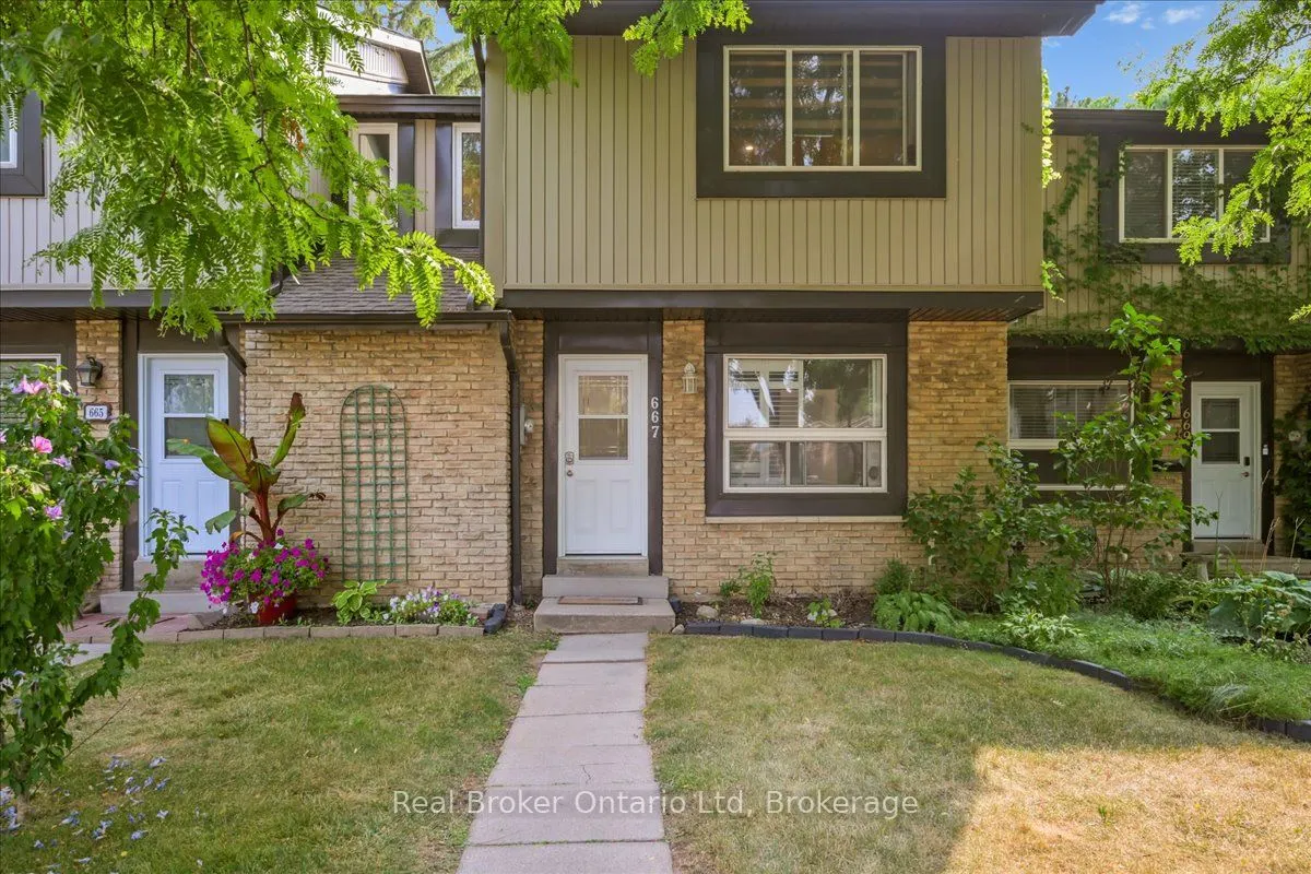 667 Woodward Avenue, #82
