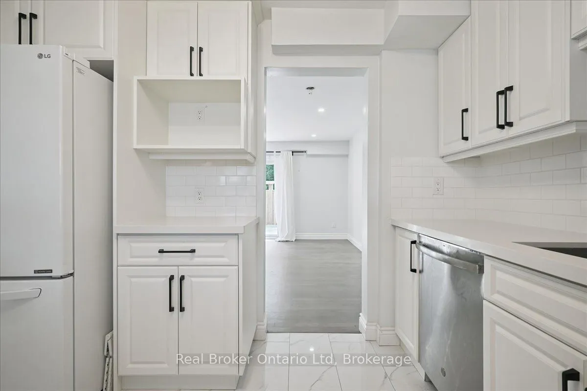 667 Woodward Avenue, #82