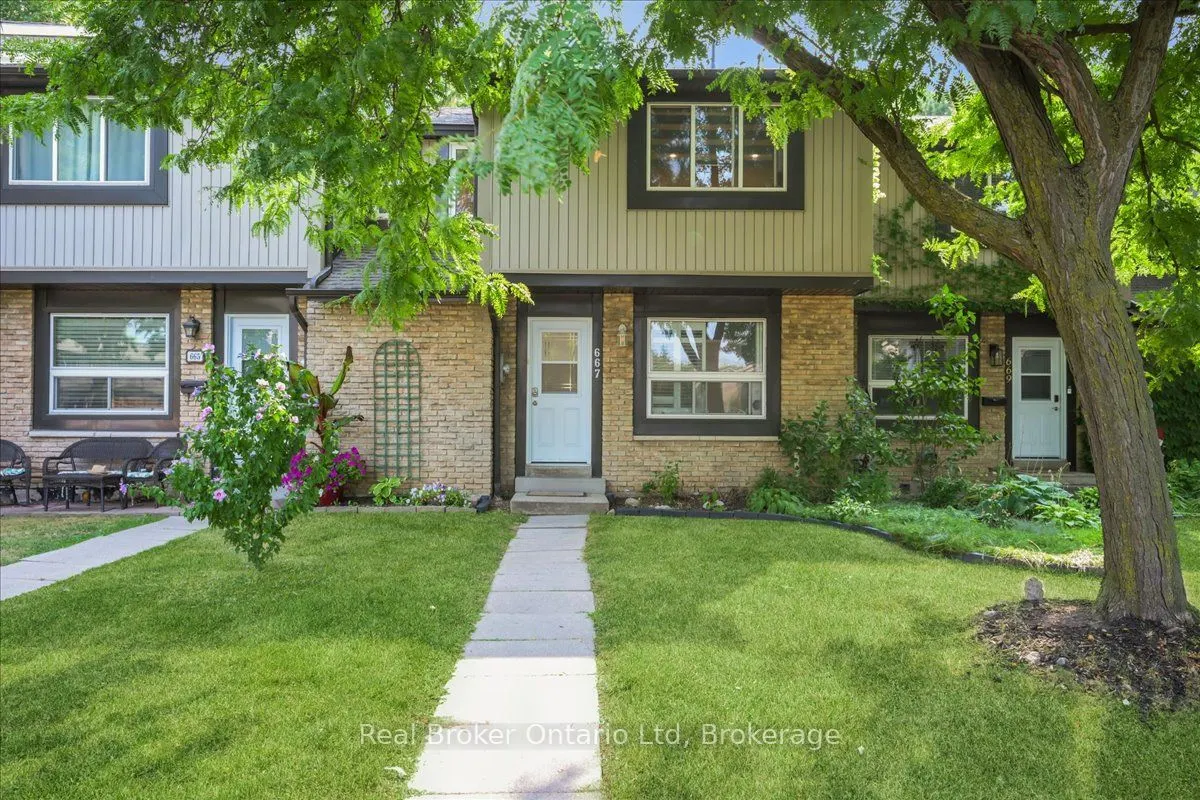 667 Woodward Avenue, #82