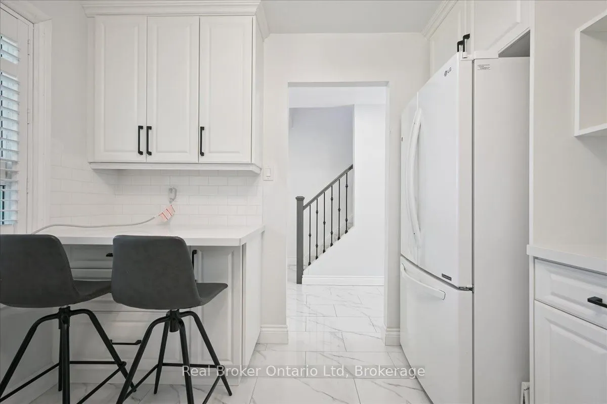 667 Woodward Avenue, #82