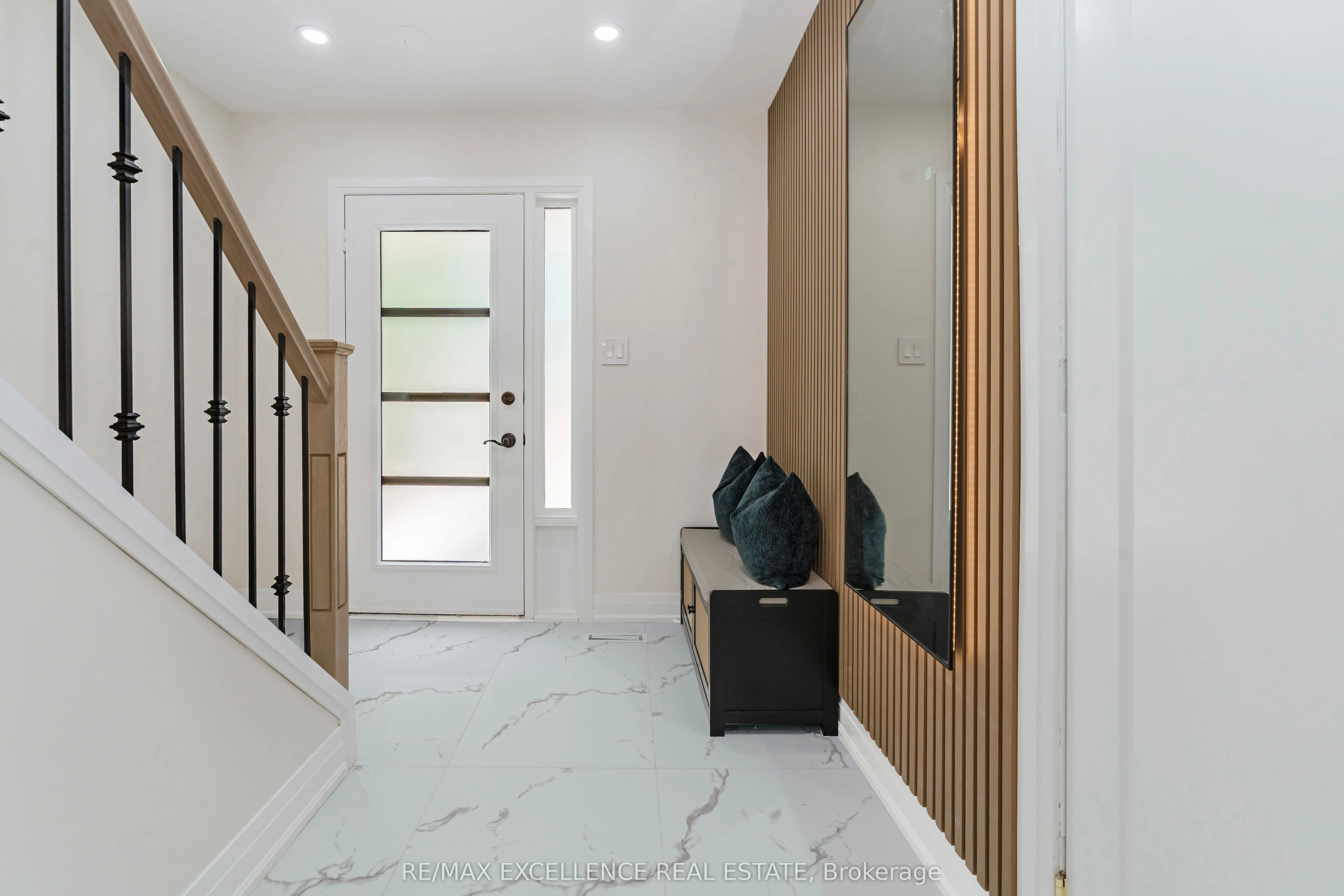 2317 GREENBANK Trail