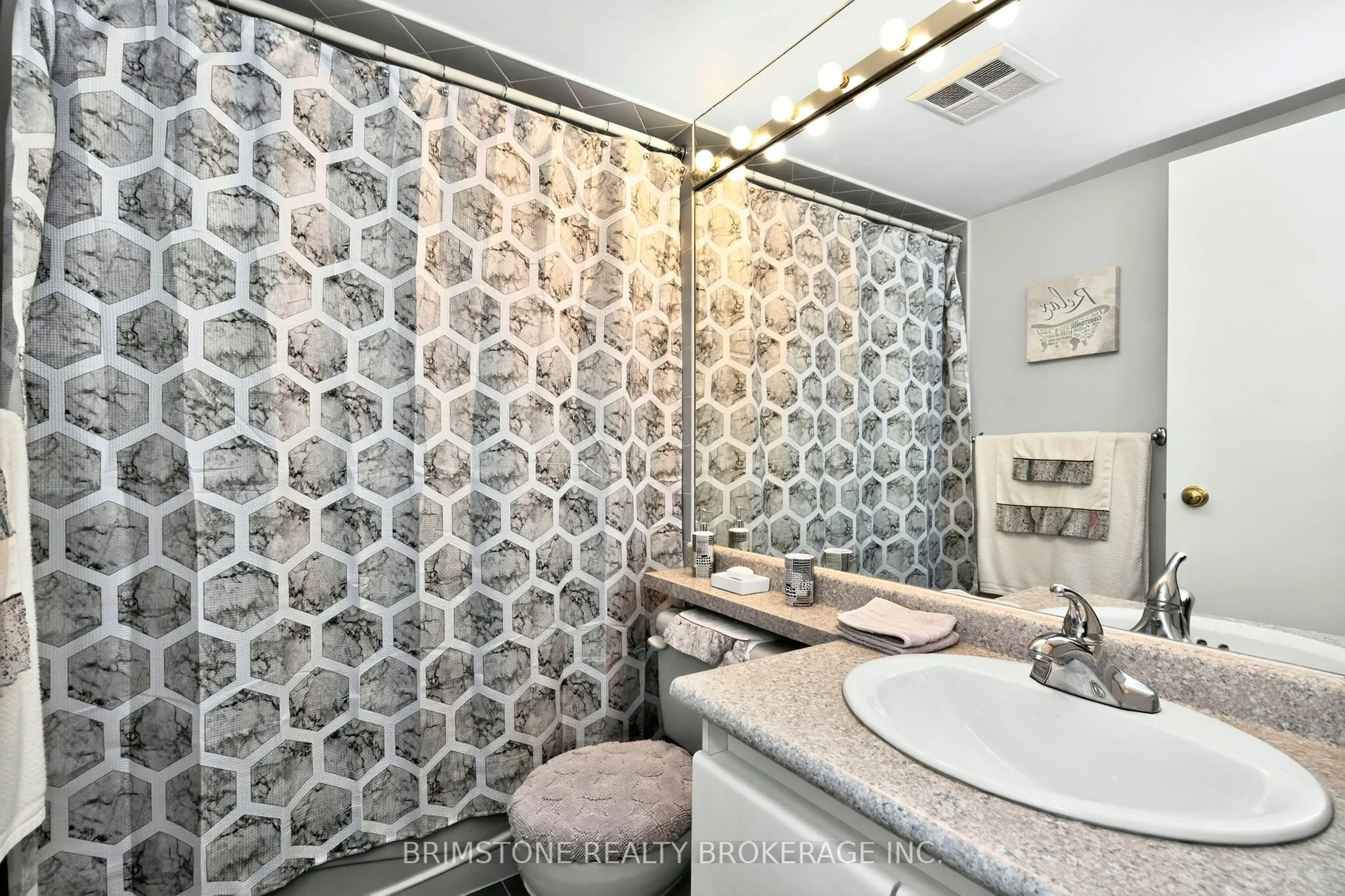 26 Hanover Road, #202