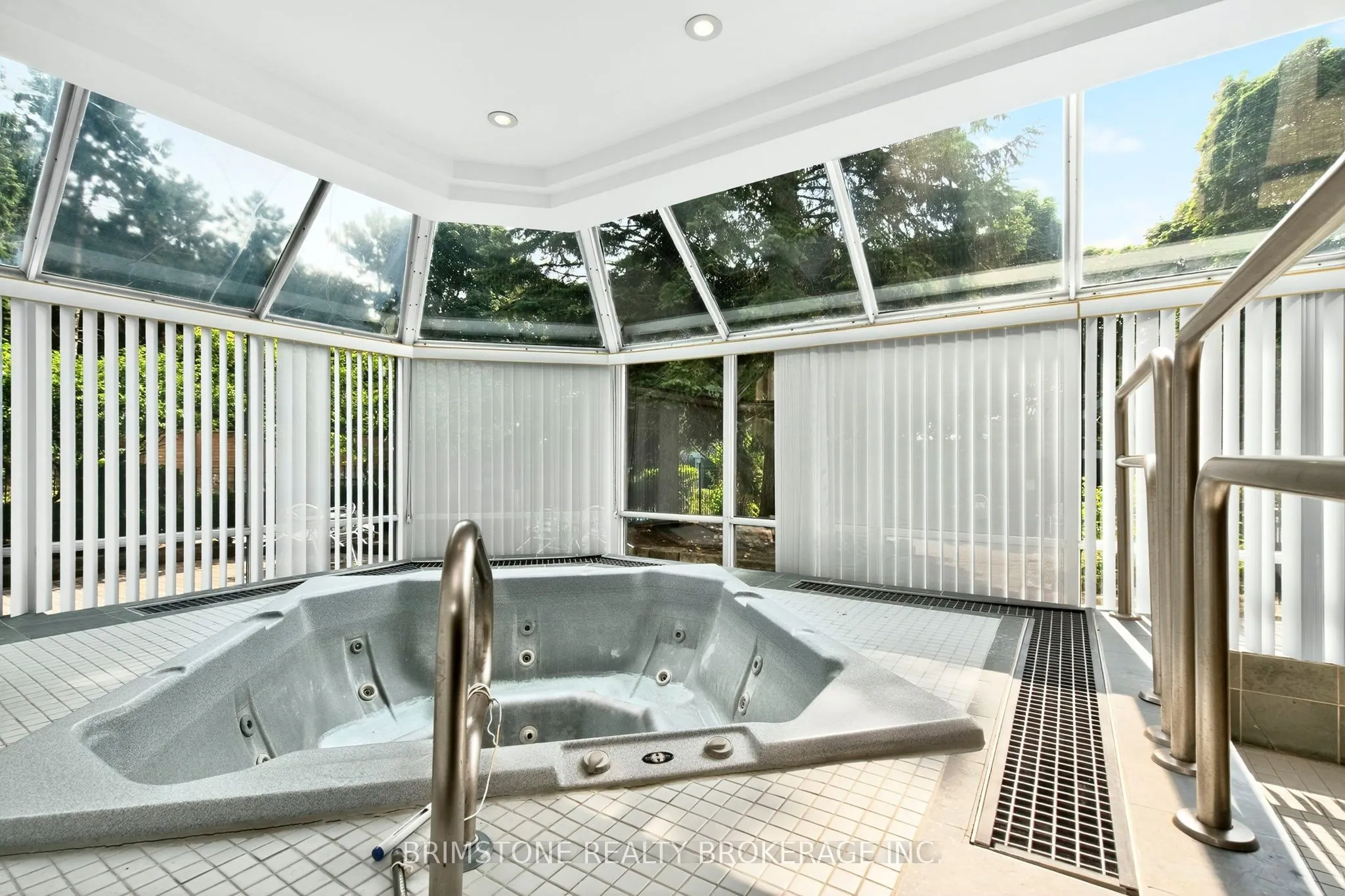 26 Hanover Road, #202