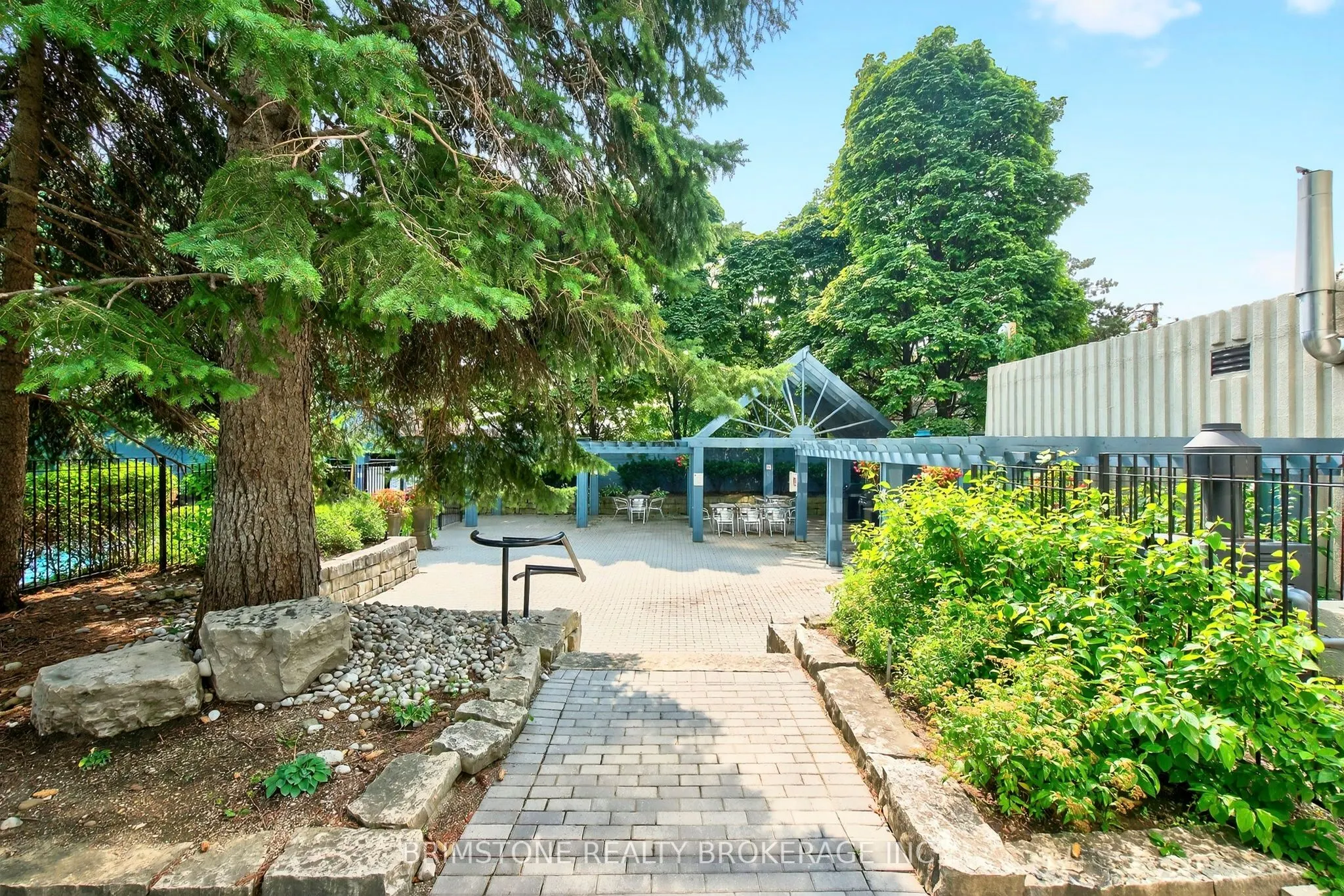 26 Hanover Road, #202