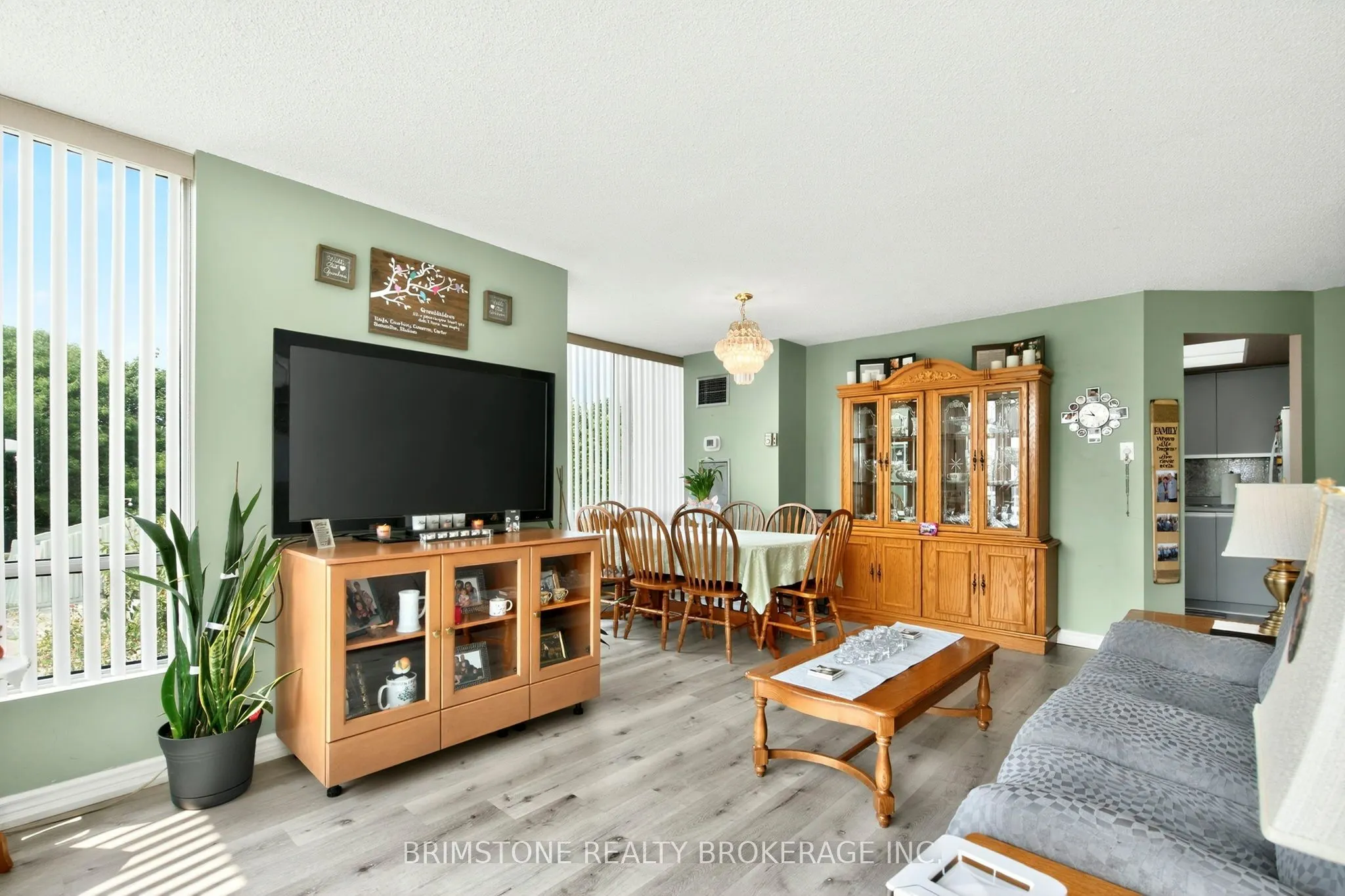26 Hanover Road, #202