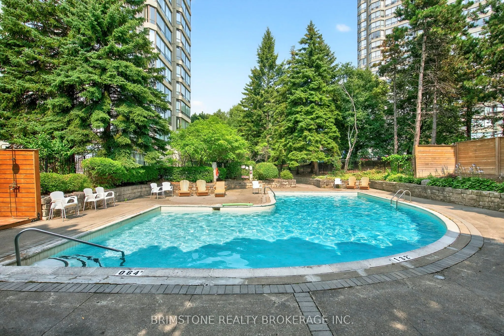 26 Hanover Road, #202