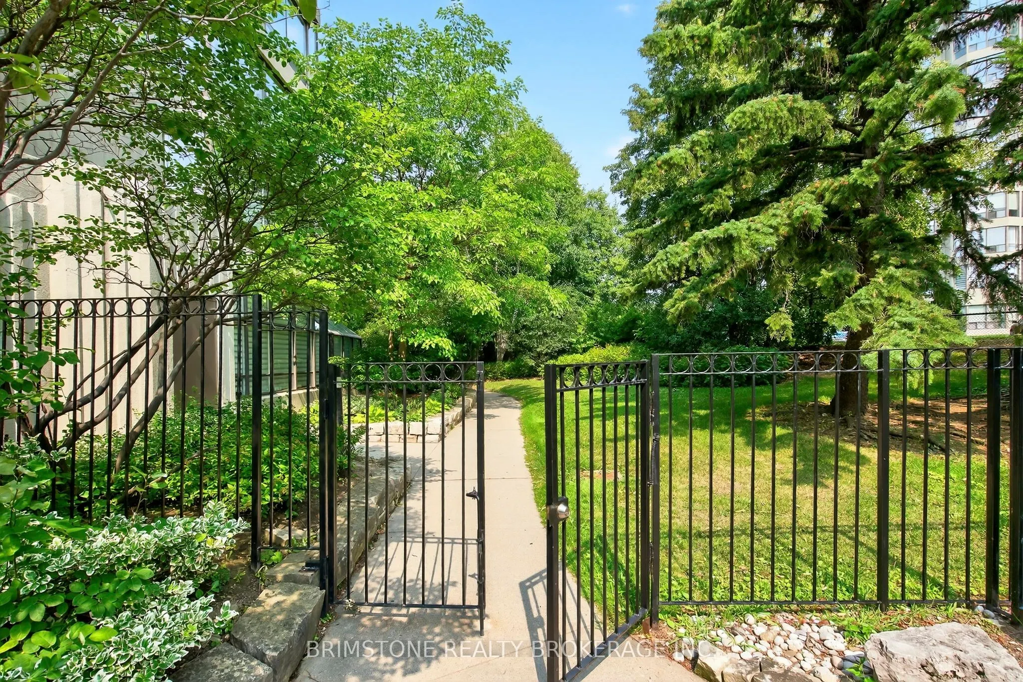 26 Hanover Road, #202
