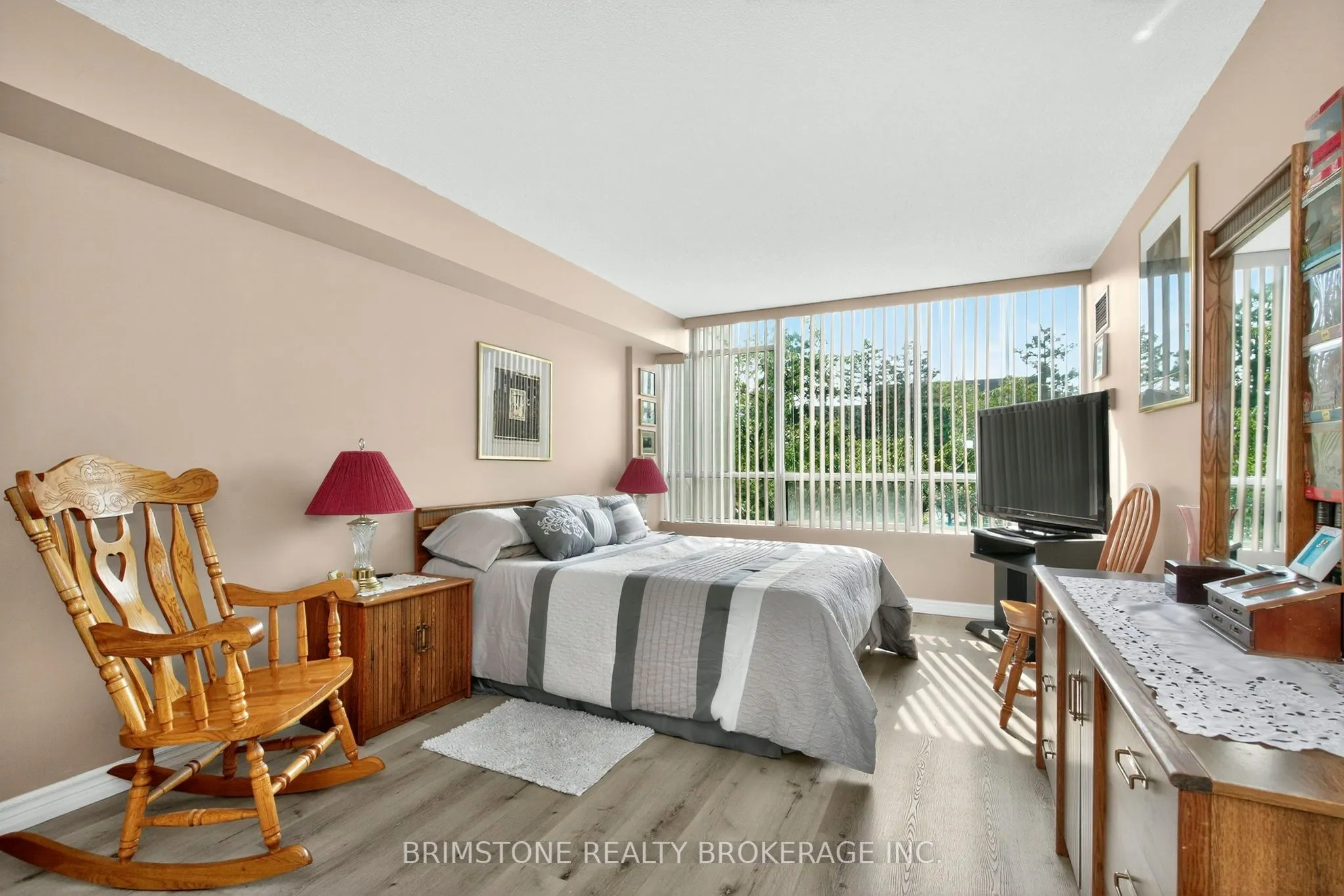 26 Hanover Road, #202