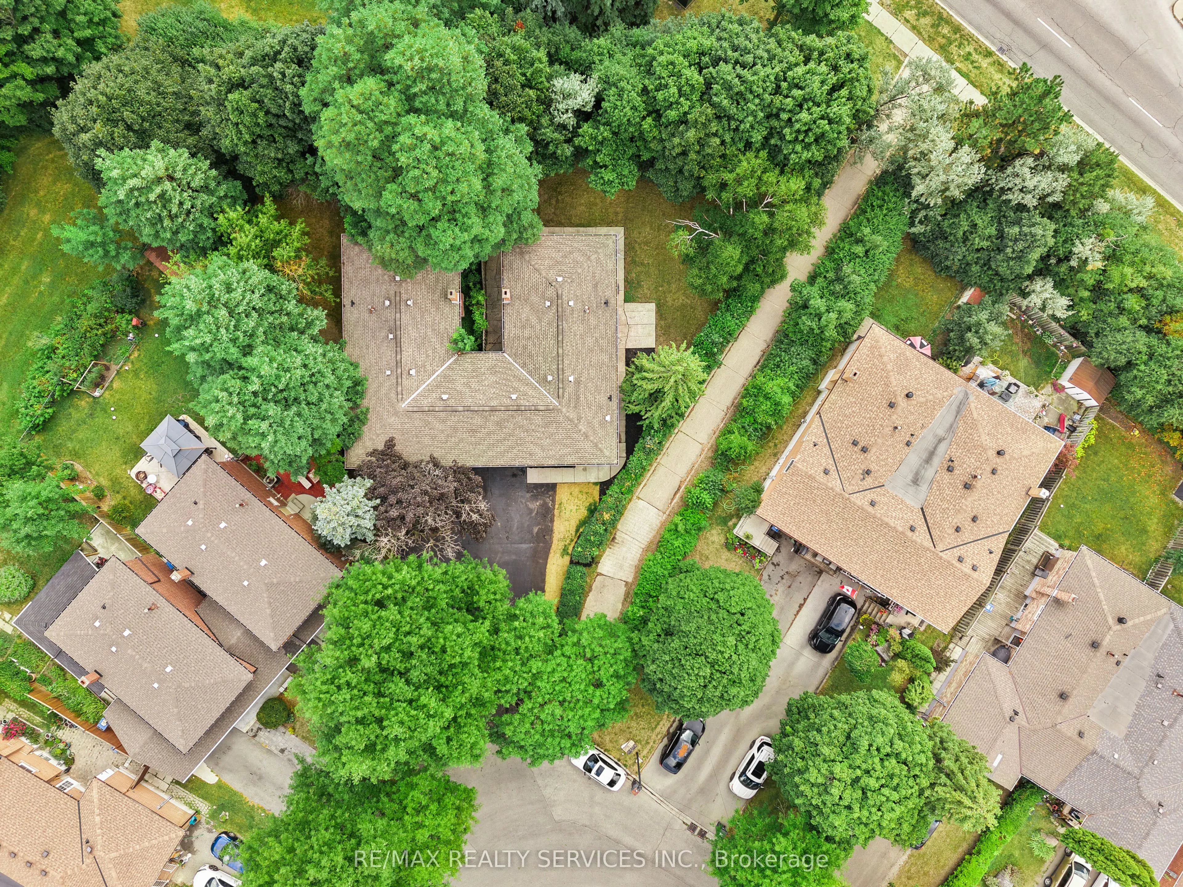 68 Montjoy Crescent
