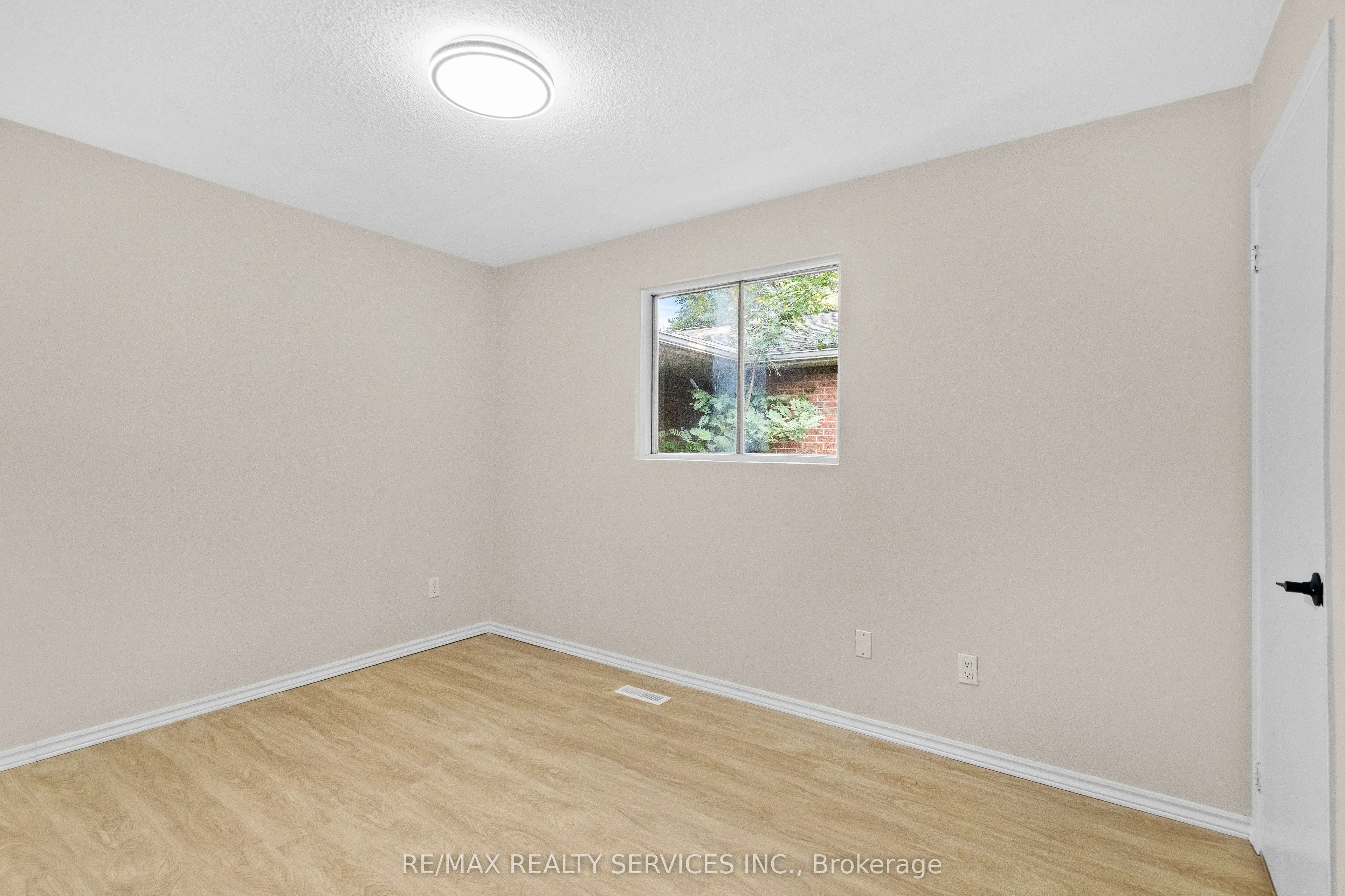 68 Montjoy Crescent