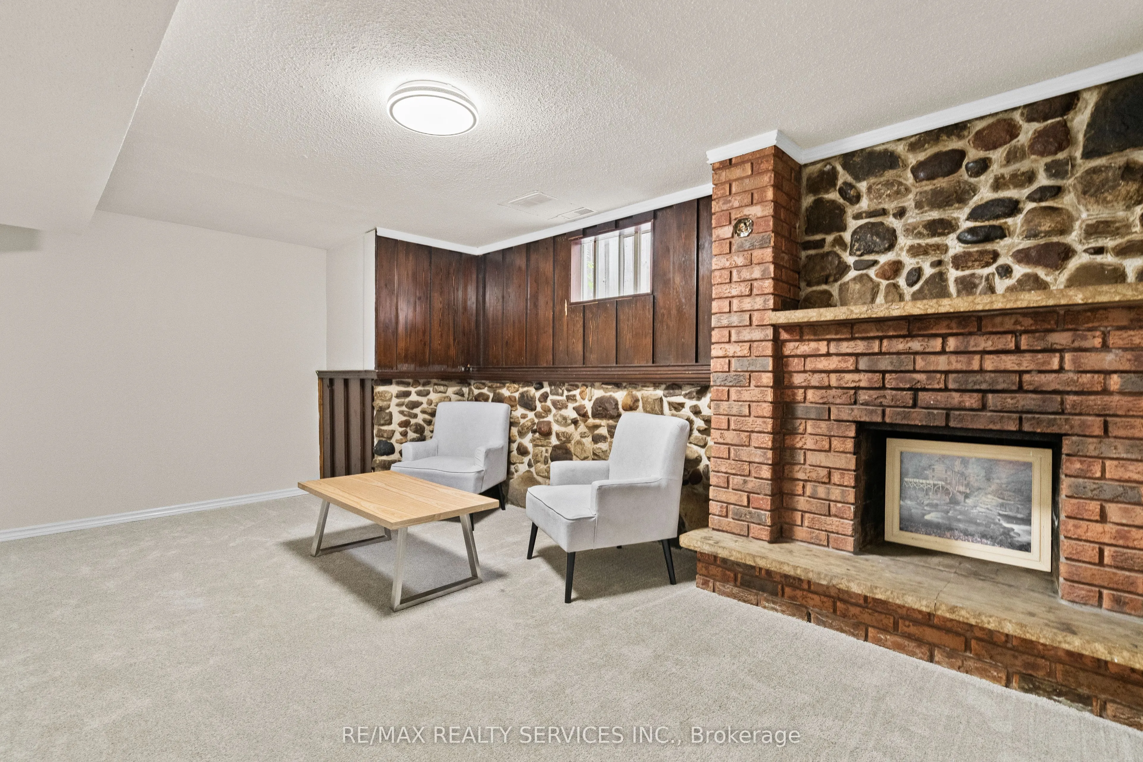 68 Montjoy Crescent