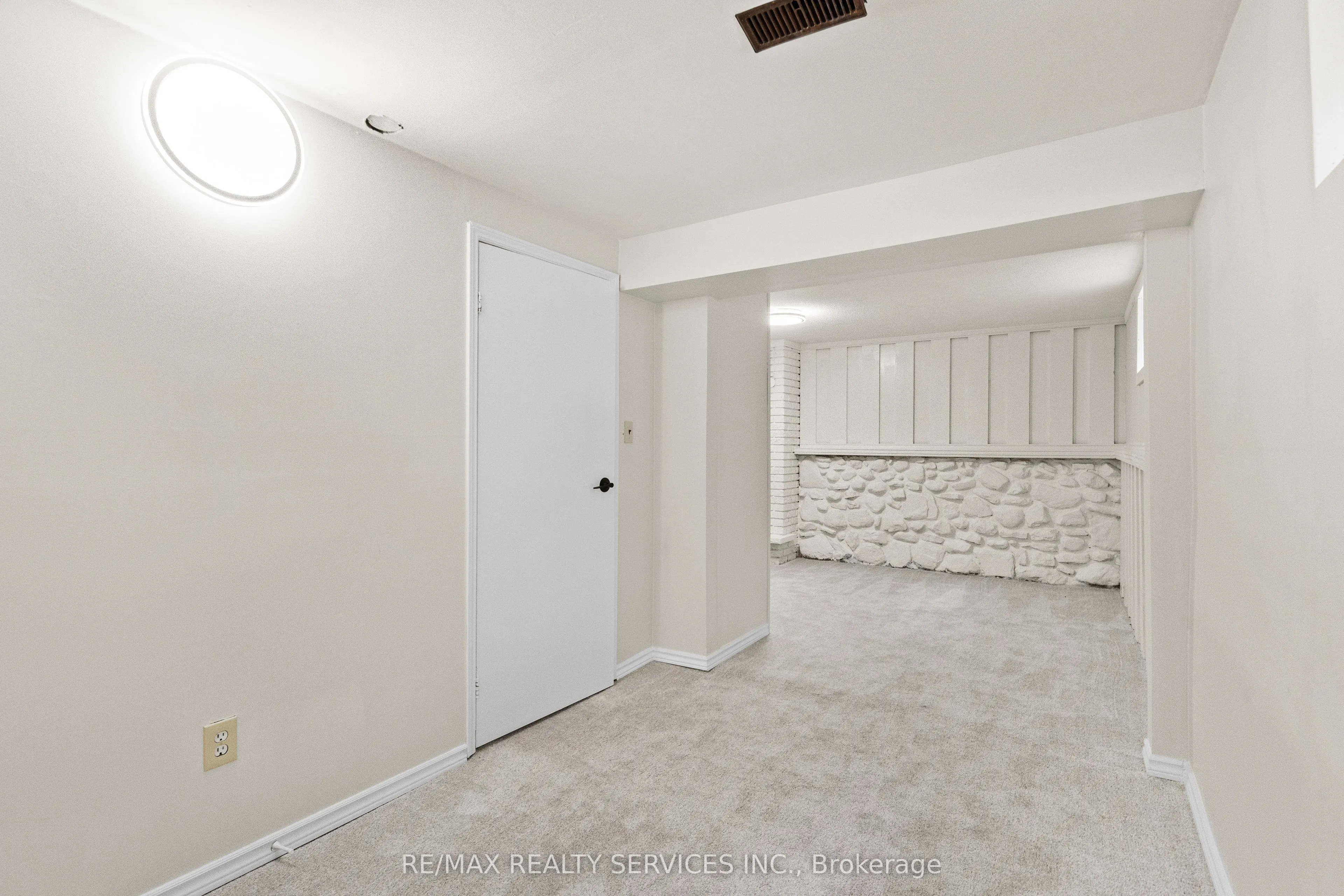 68 Montjoy Crescent