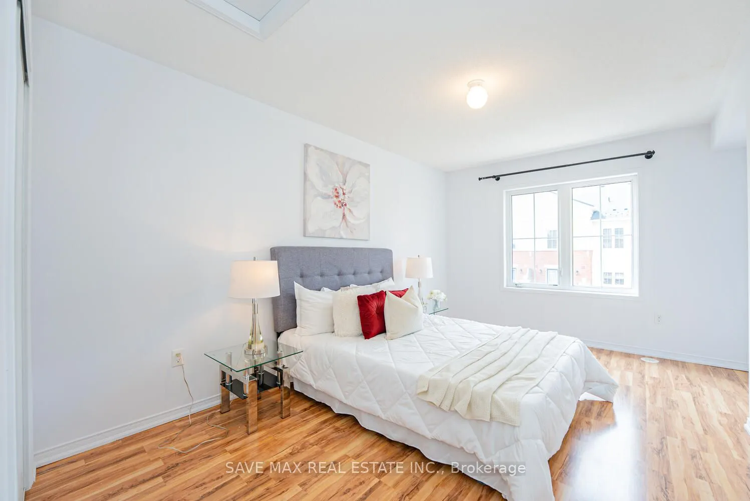 2476 Post Road, #3