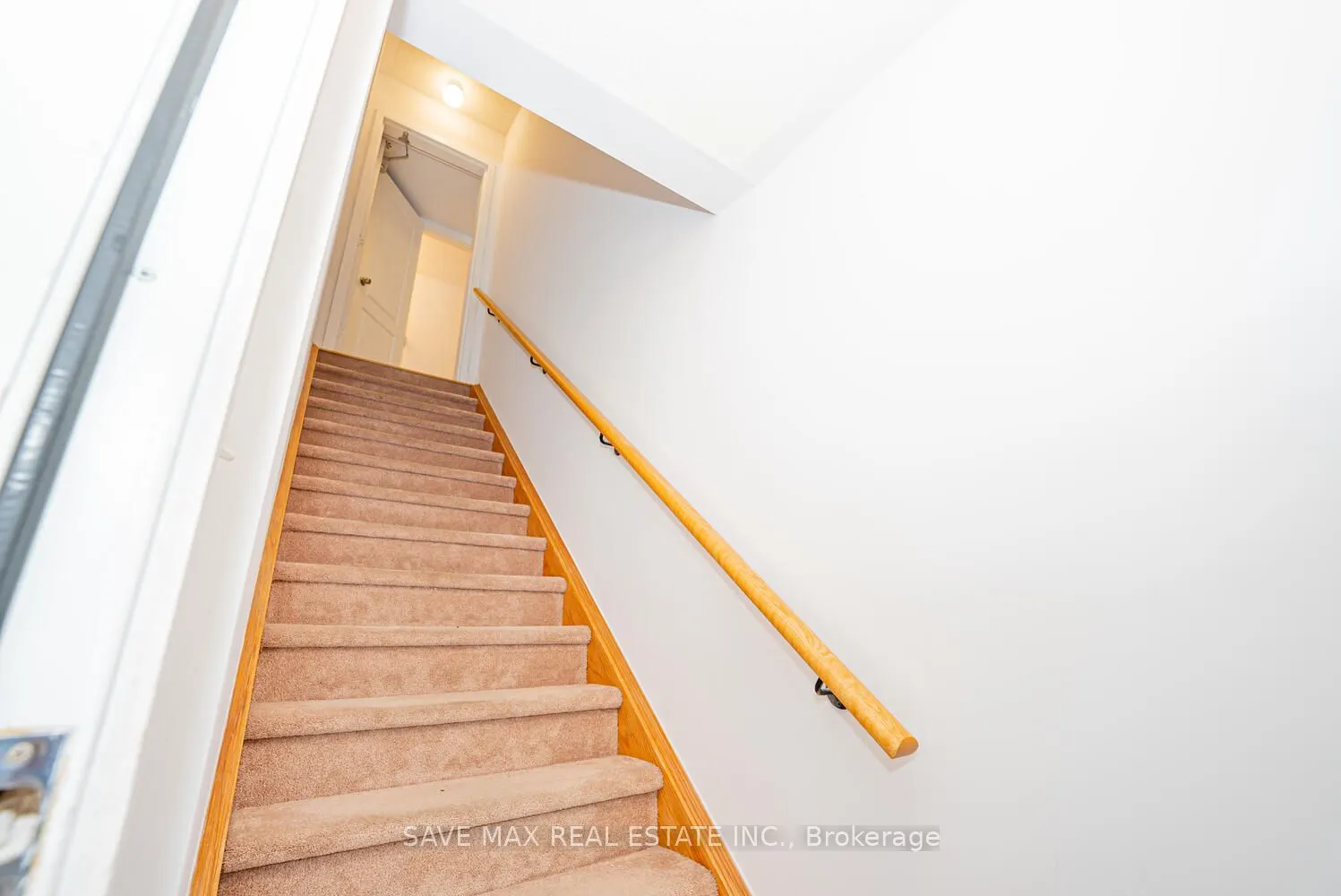 2476 Post Road, #3