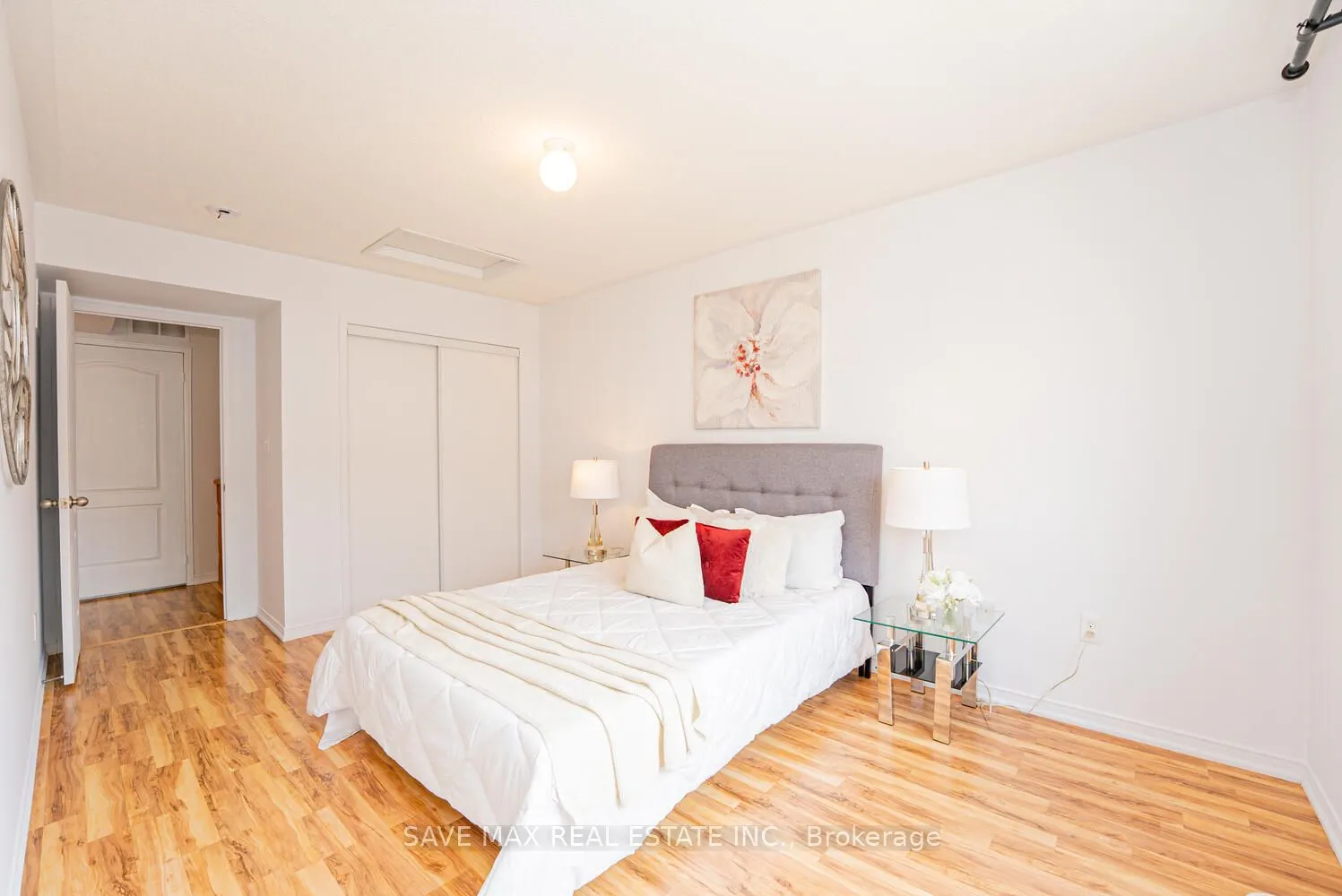 2476 Post Road, #3