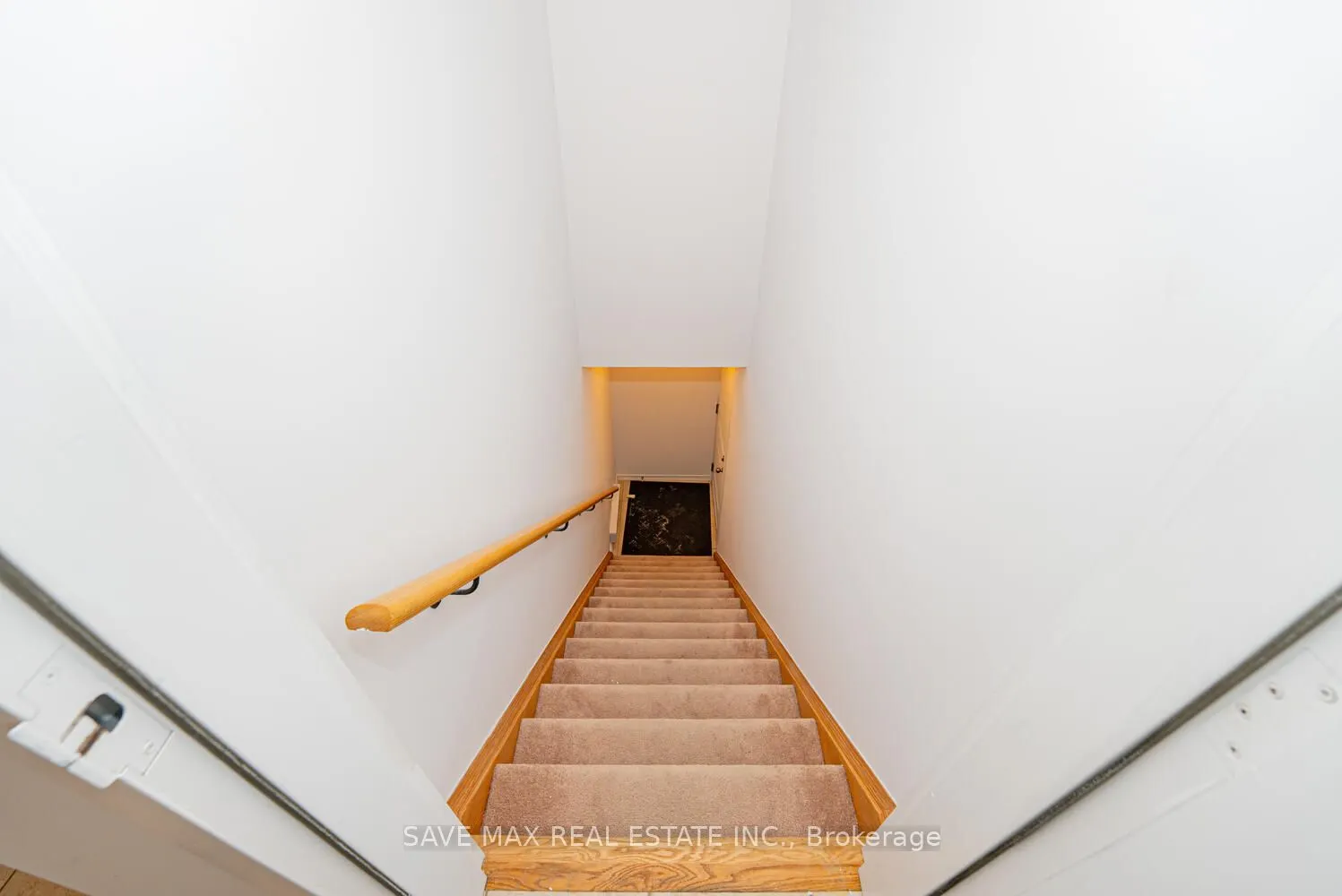 2476 Post Road, #3