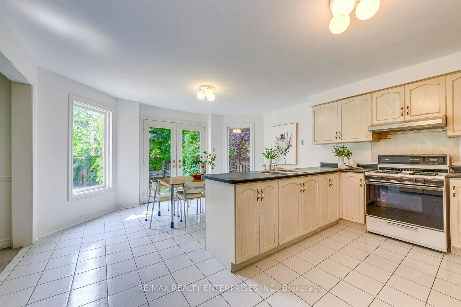 1037 Beechnut Road