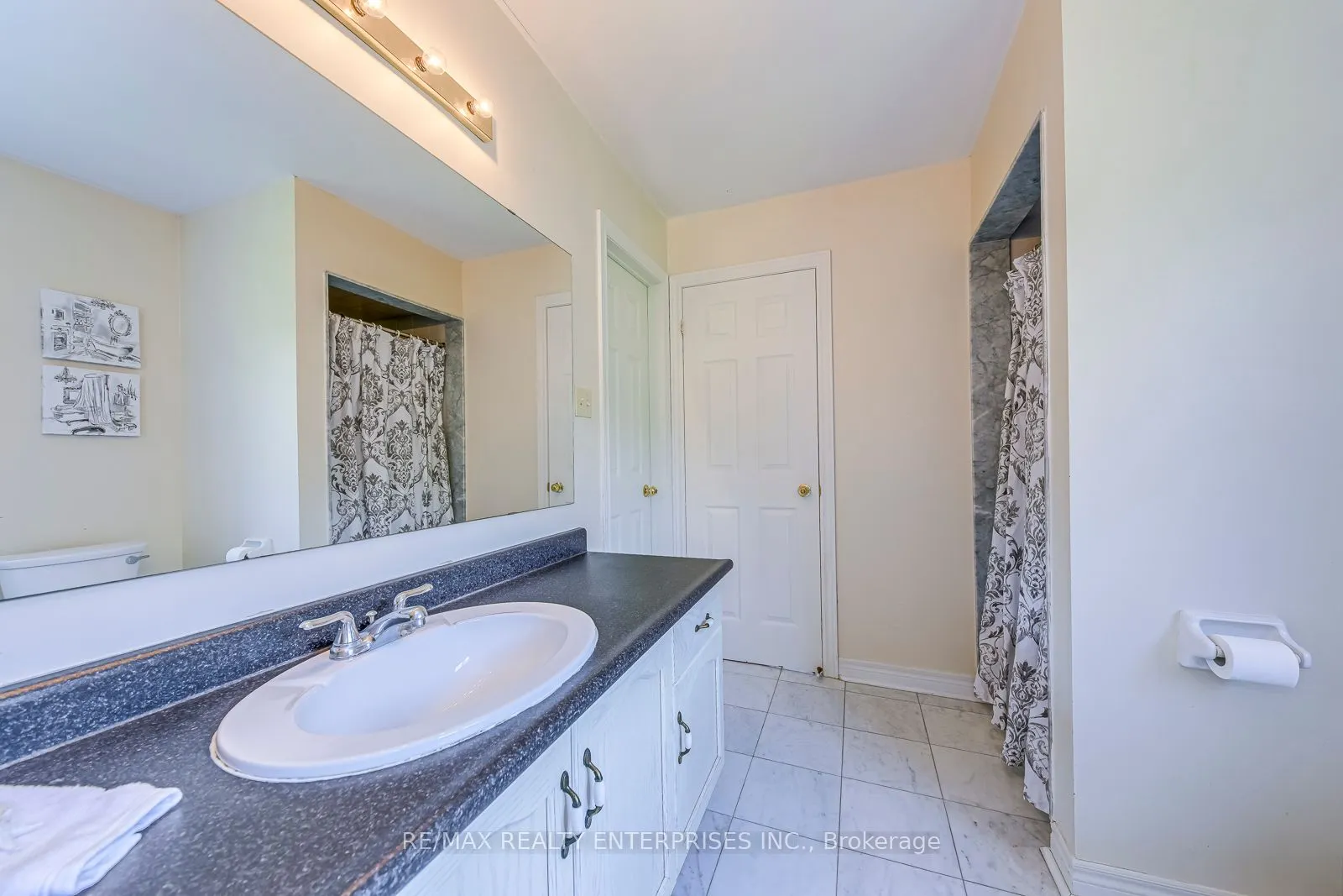 1037 Beechnut Road