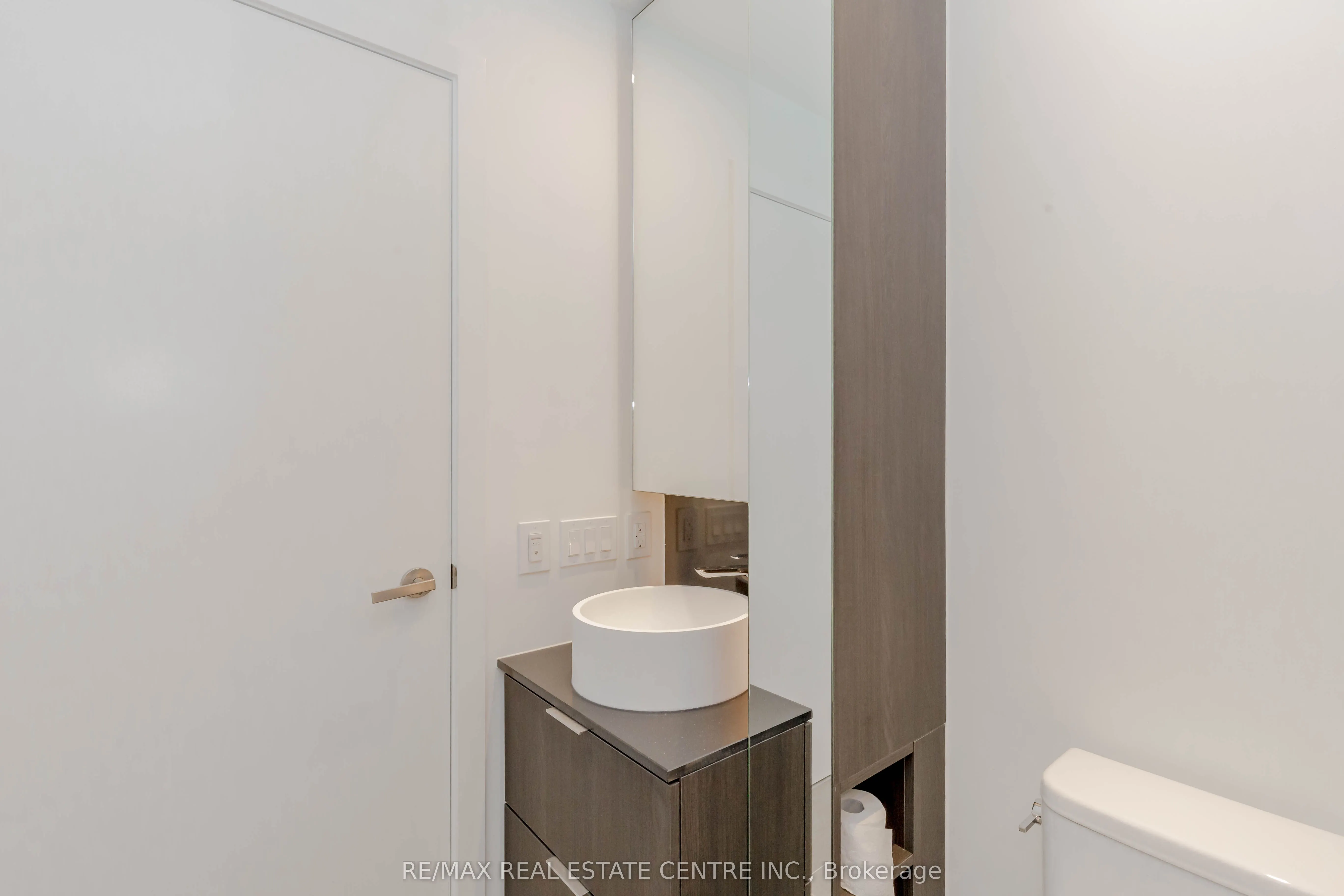 28 Ann Street, #310