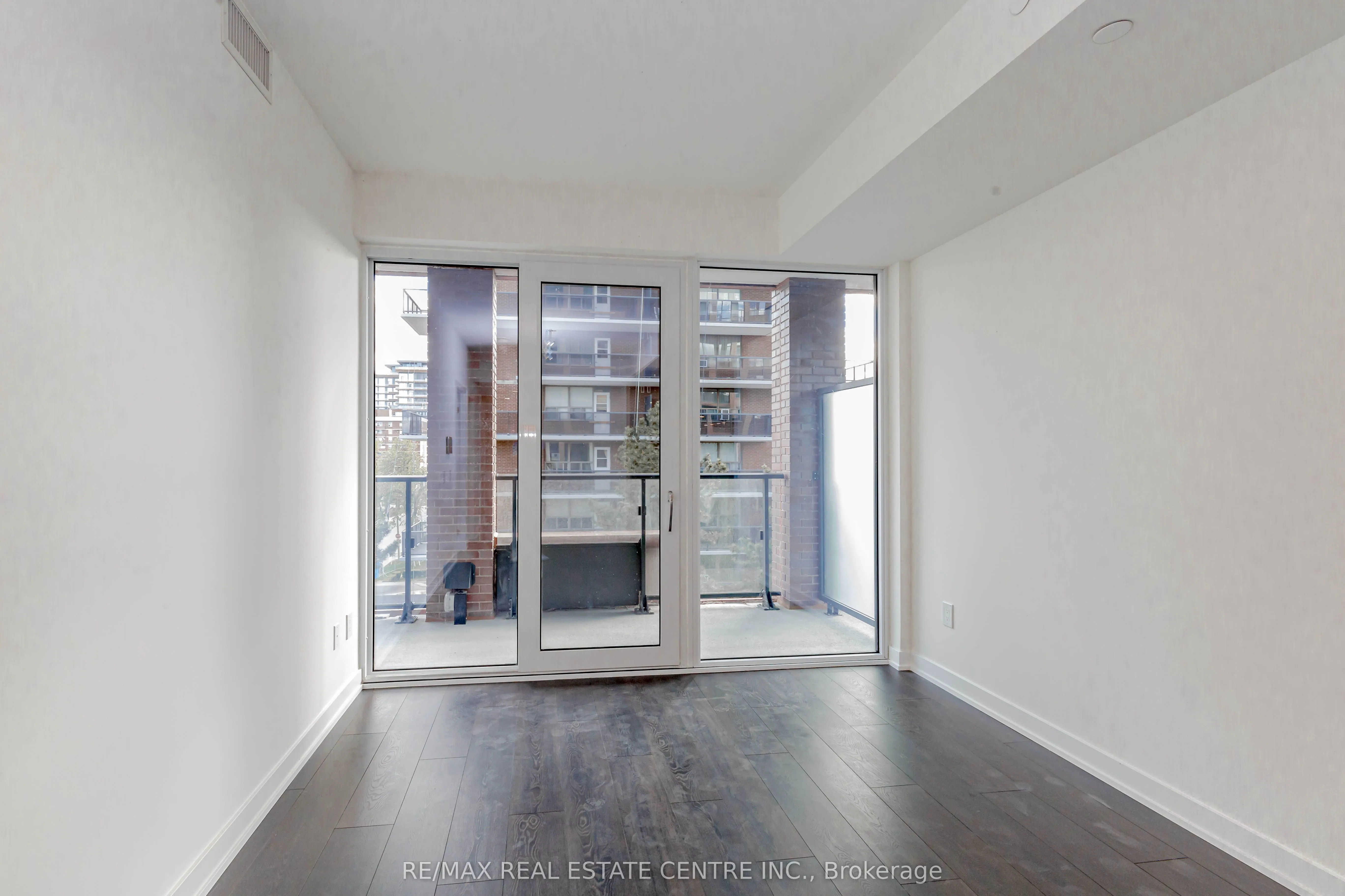 28 Ann Street, #310