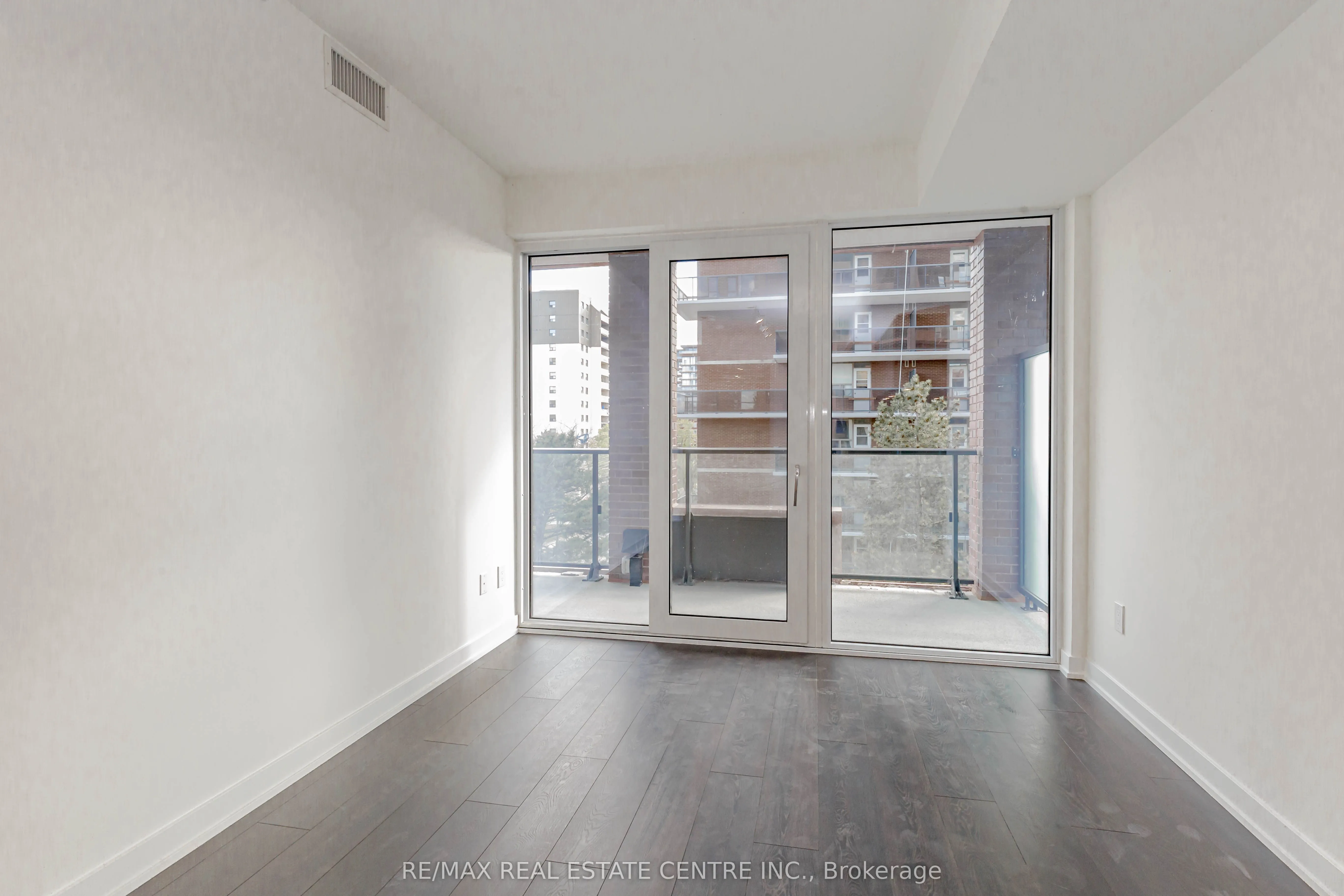 28 Ann Street, #310
