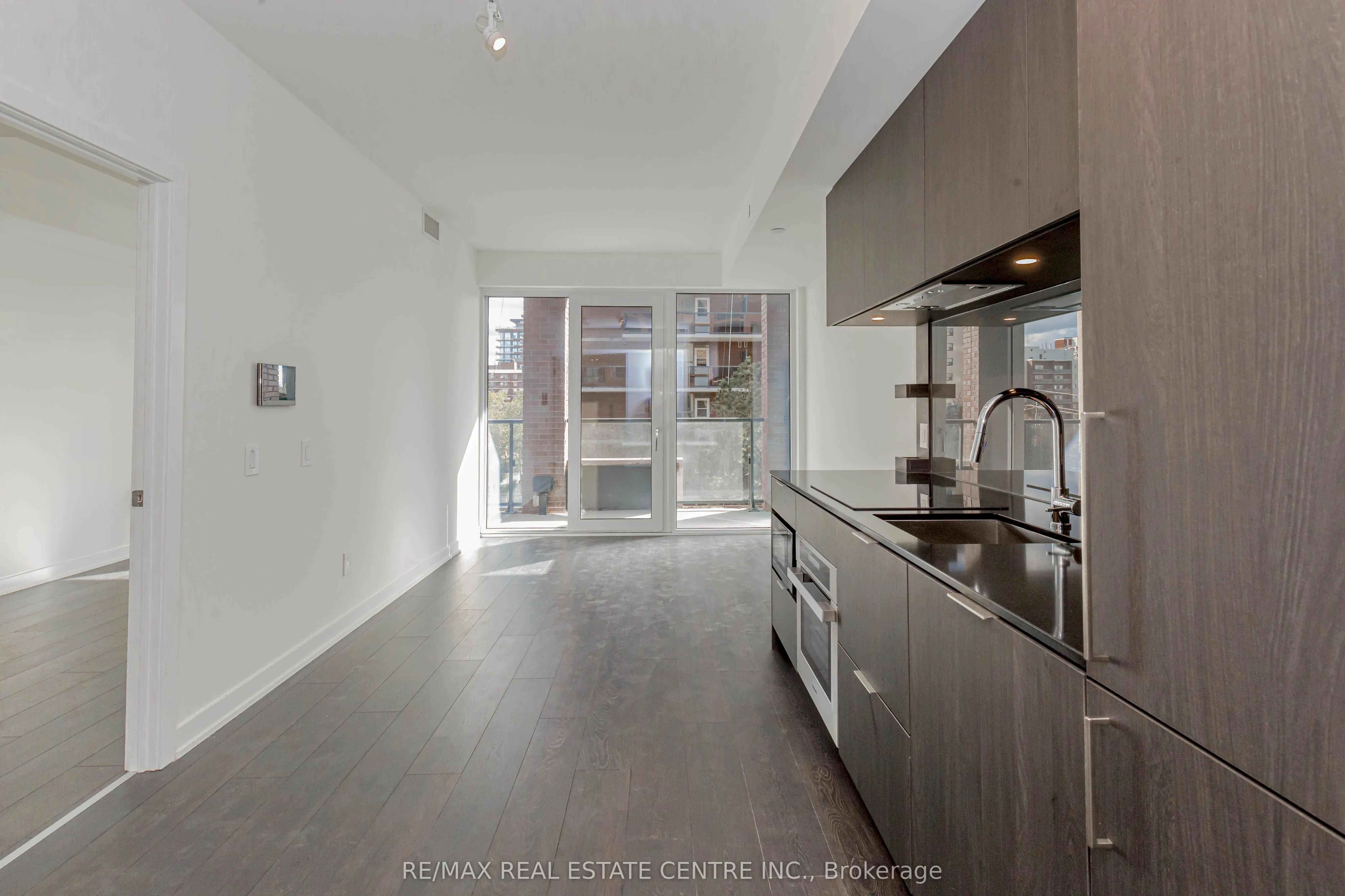 28 Ann Street, #310