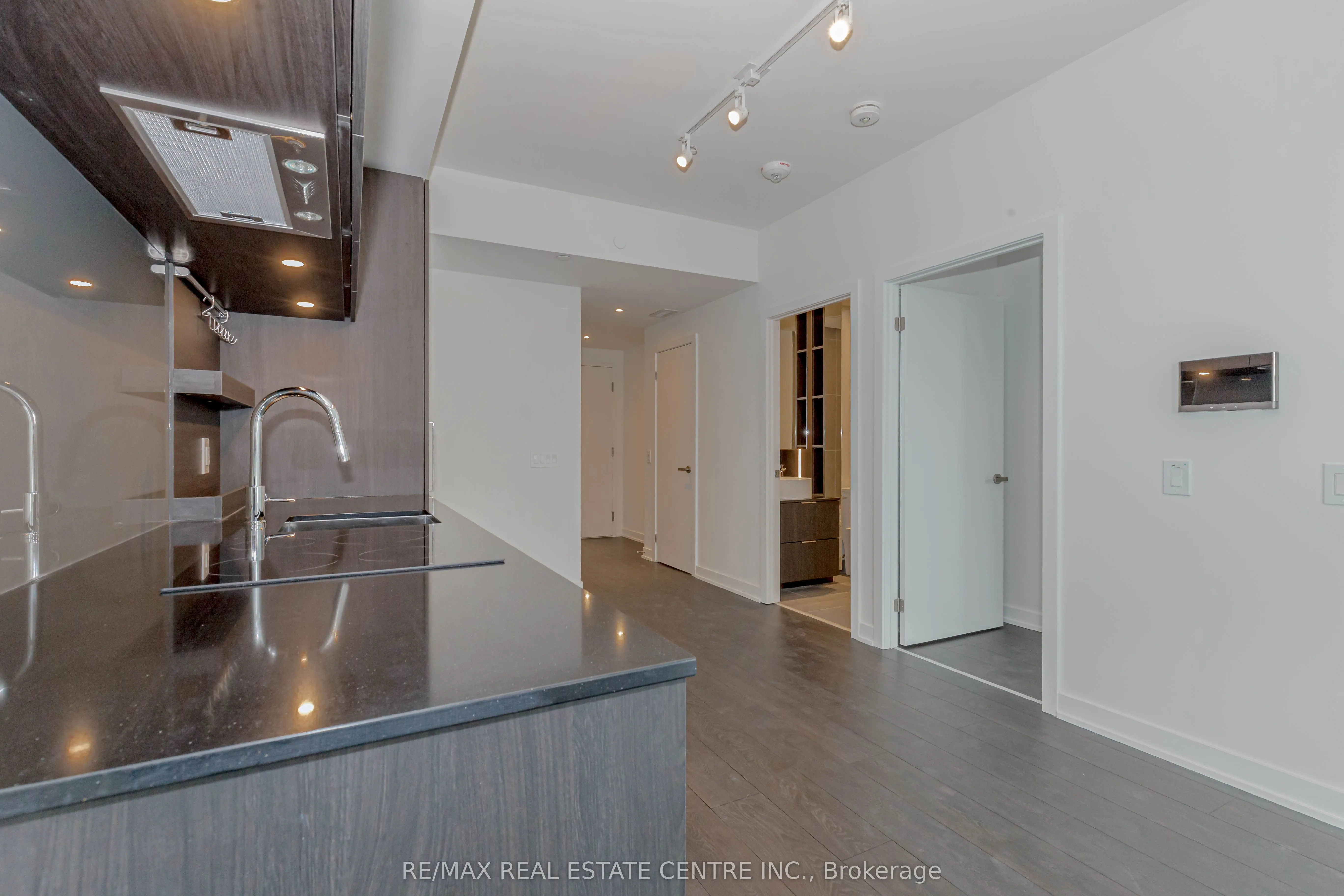 28 Ann Street, #310