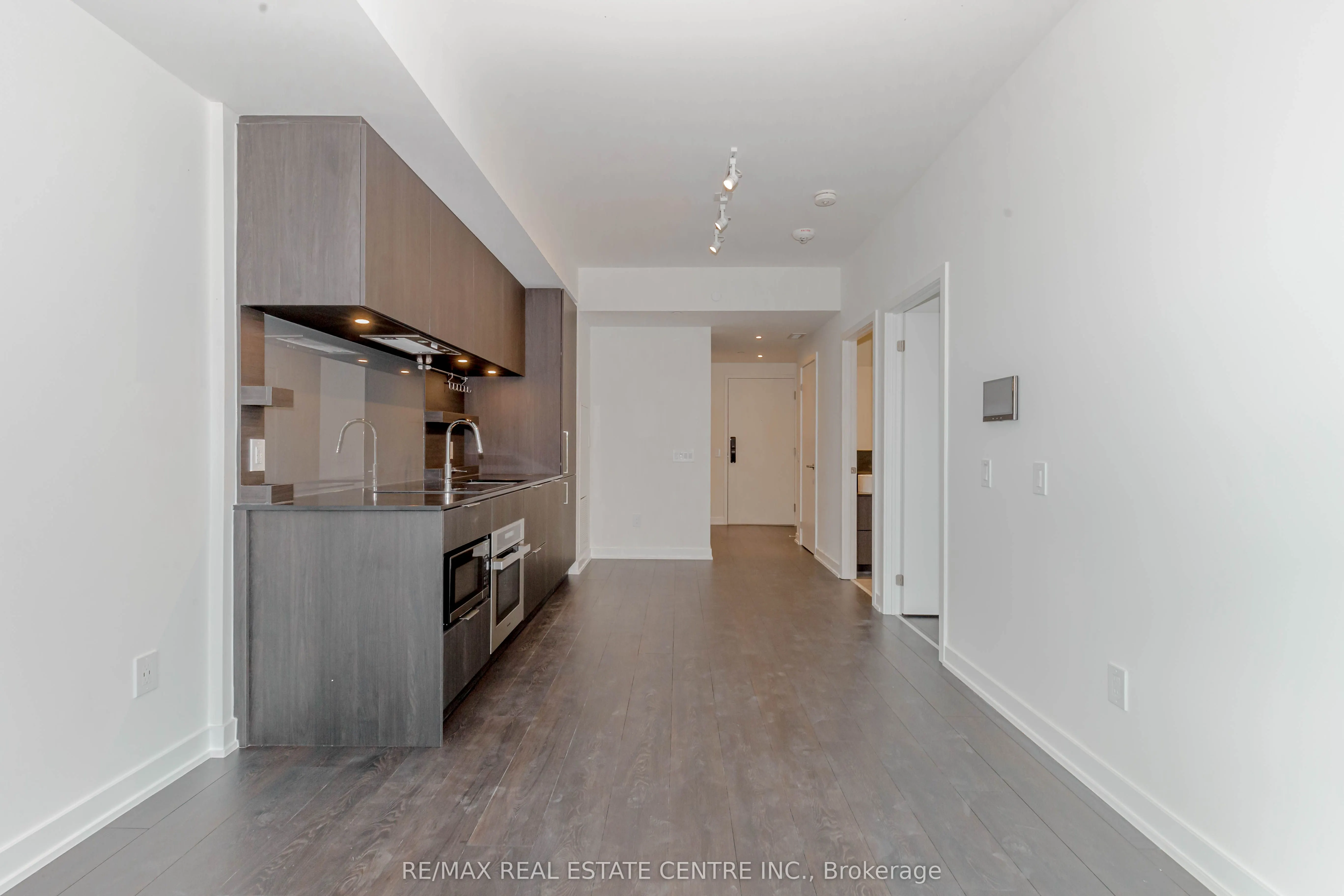 28 Ann Street, #310
