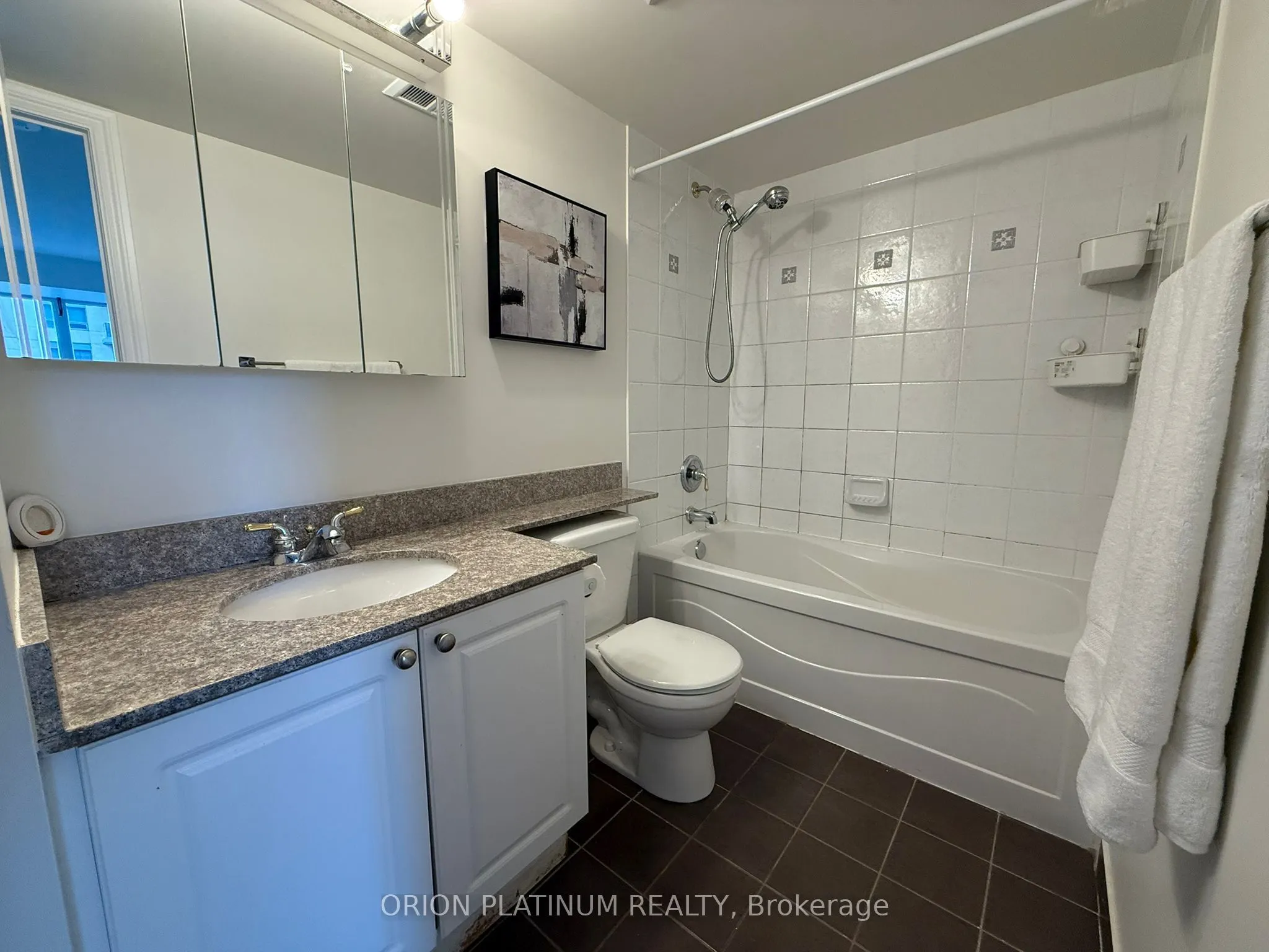 5 Michael Power Place, #907