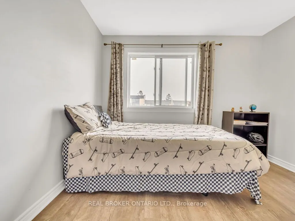 1050 Falgarwood Drive, #128