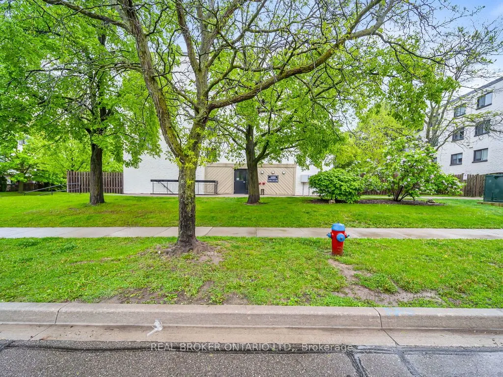 1050 Falgarwood Drive, #128