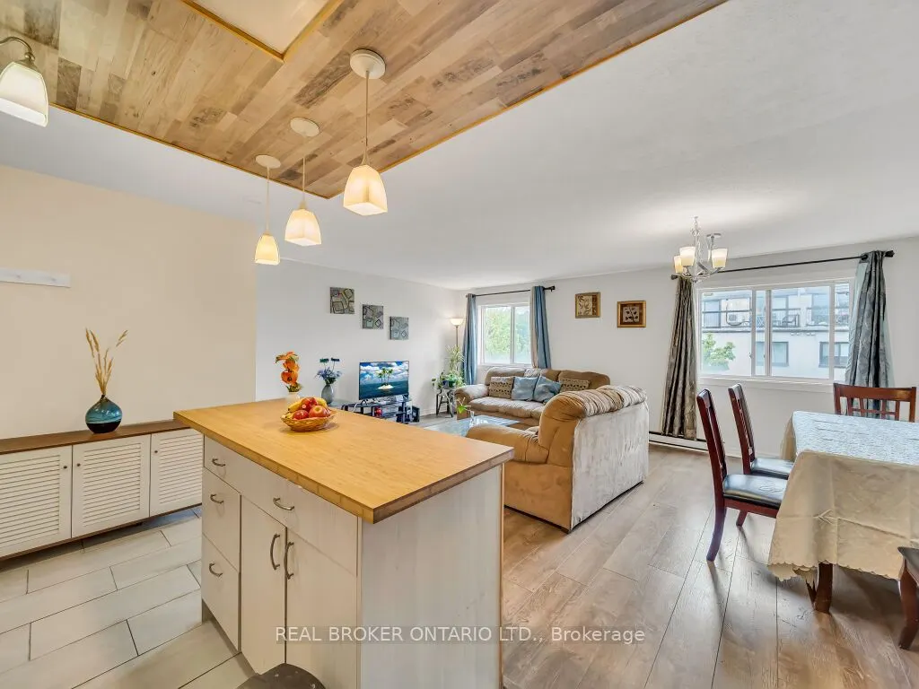 1050 Falgarwood Drive, #128