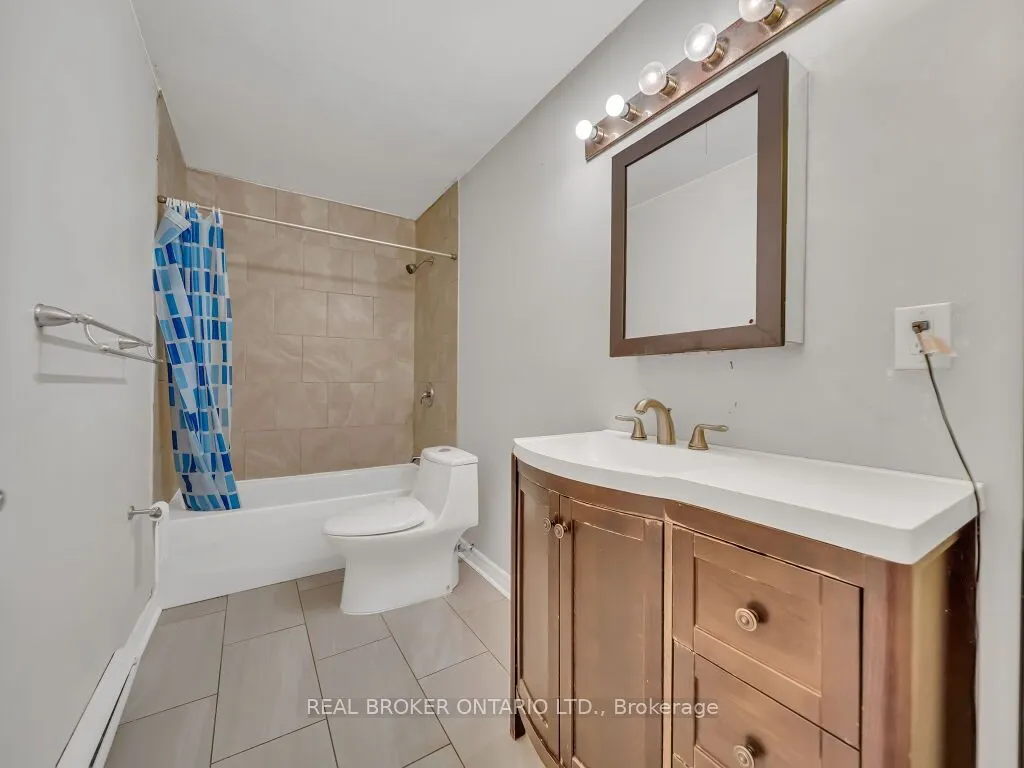 1050 Falgarwood Drive, #128