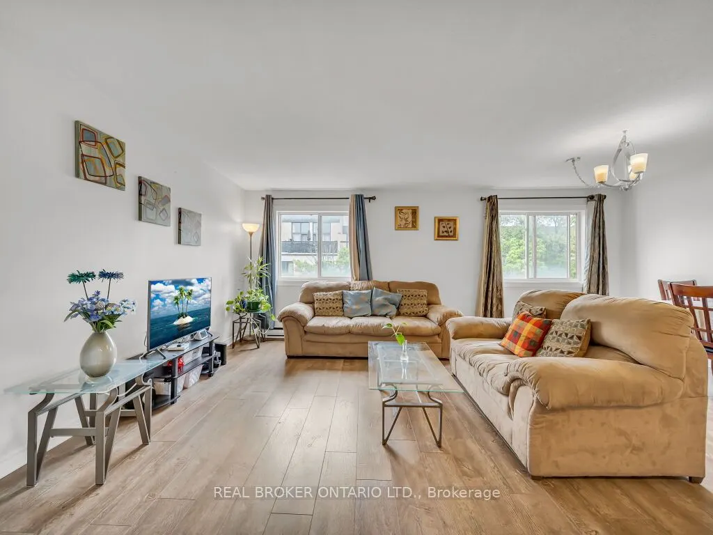 1050 Falgarwood Drive, #128