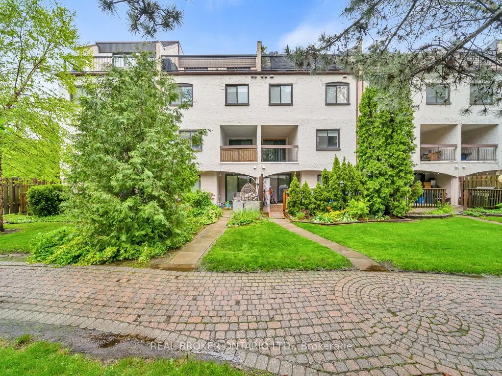 1050 Falgarwood Drive, #128
