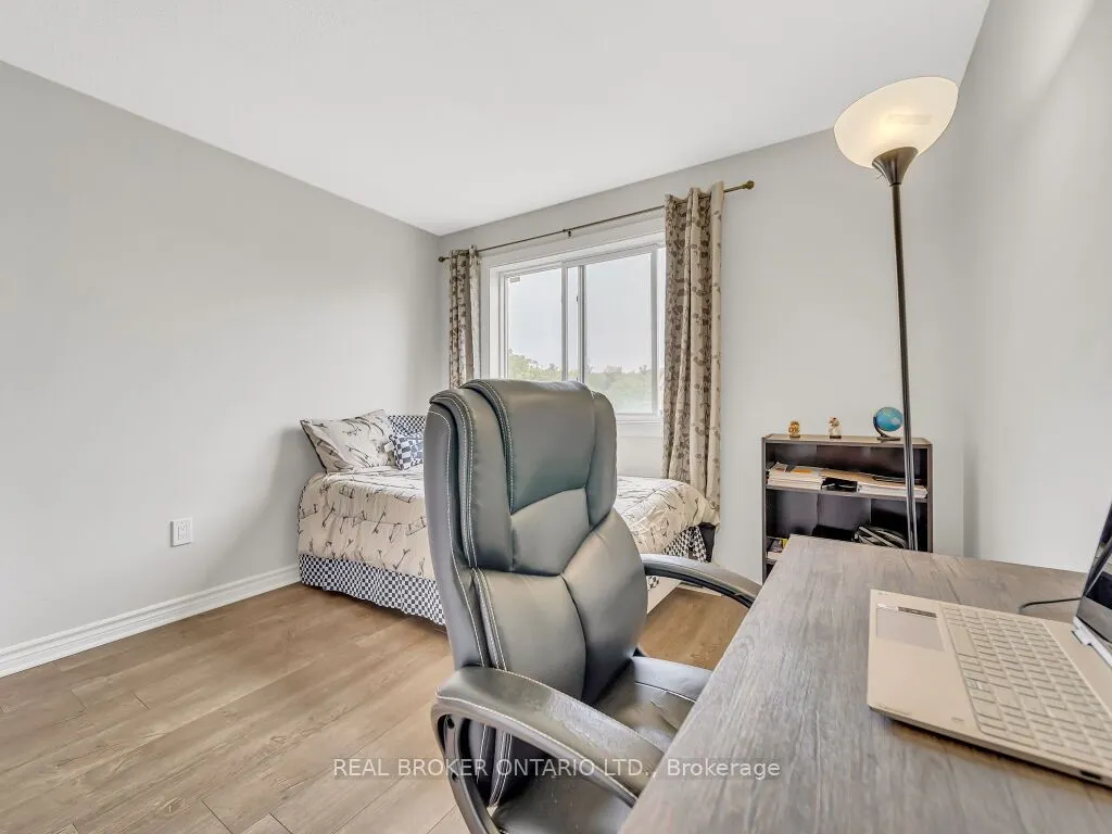 1050 Falgarwood Drive, #128