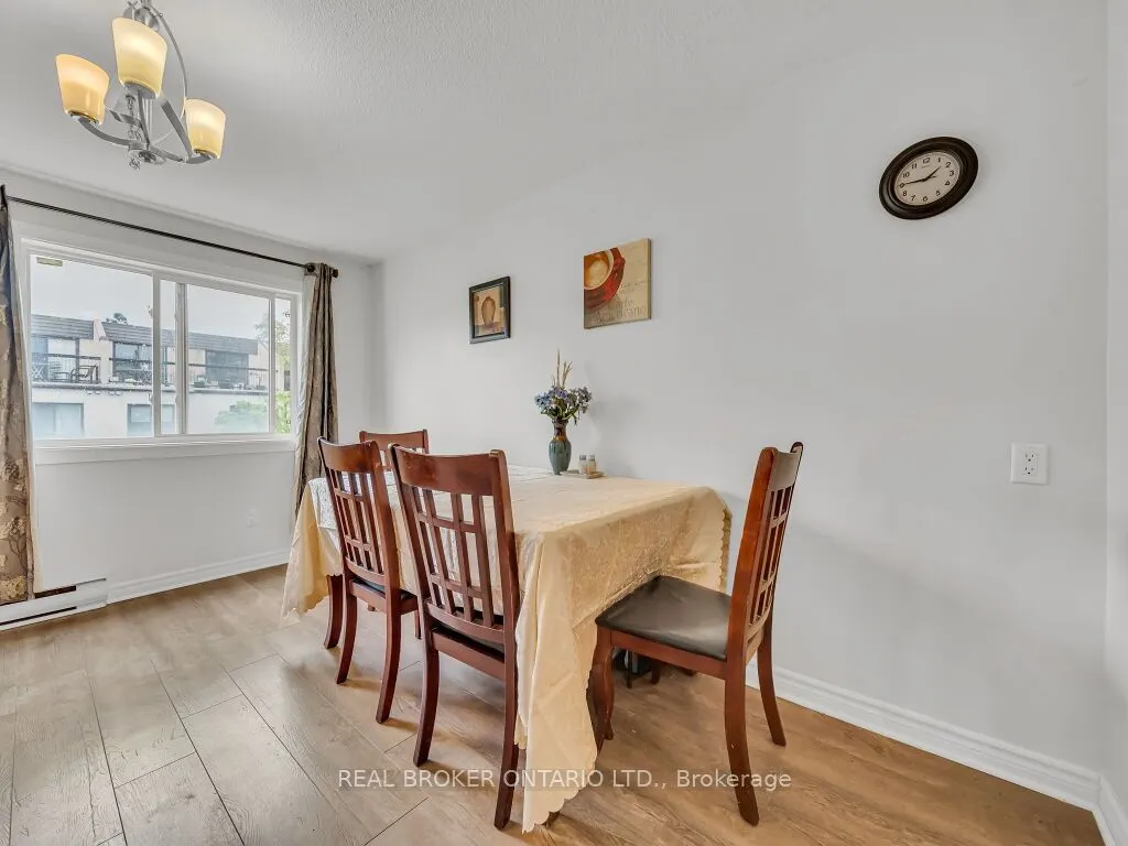1050 Falgarwood Drive, #128