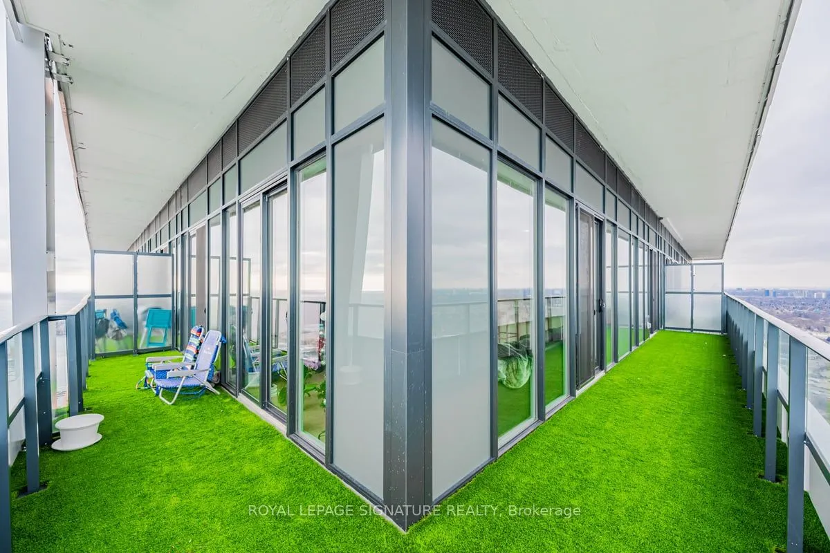 20 Shore Breeze Drive, #LPH05B