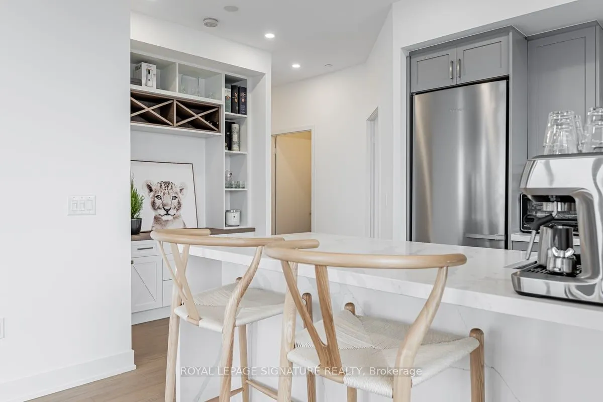 20 Shore Breeze Drive, #LPH05B