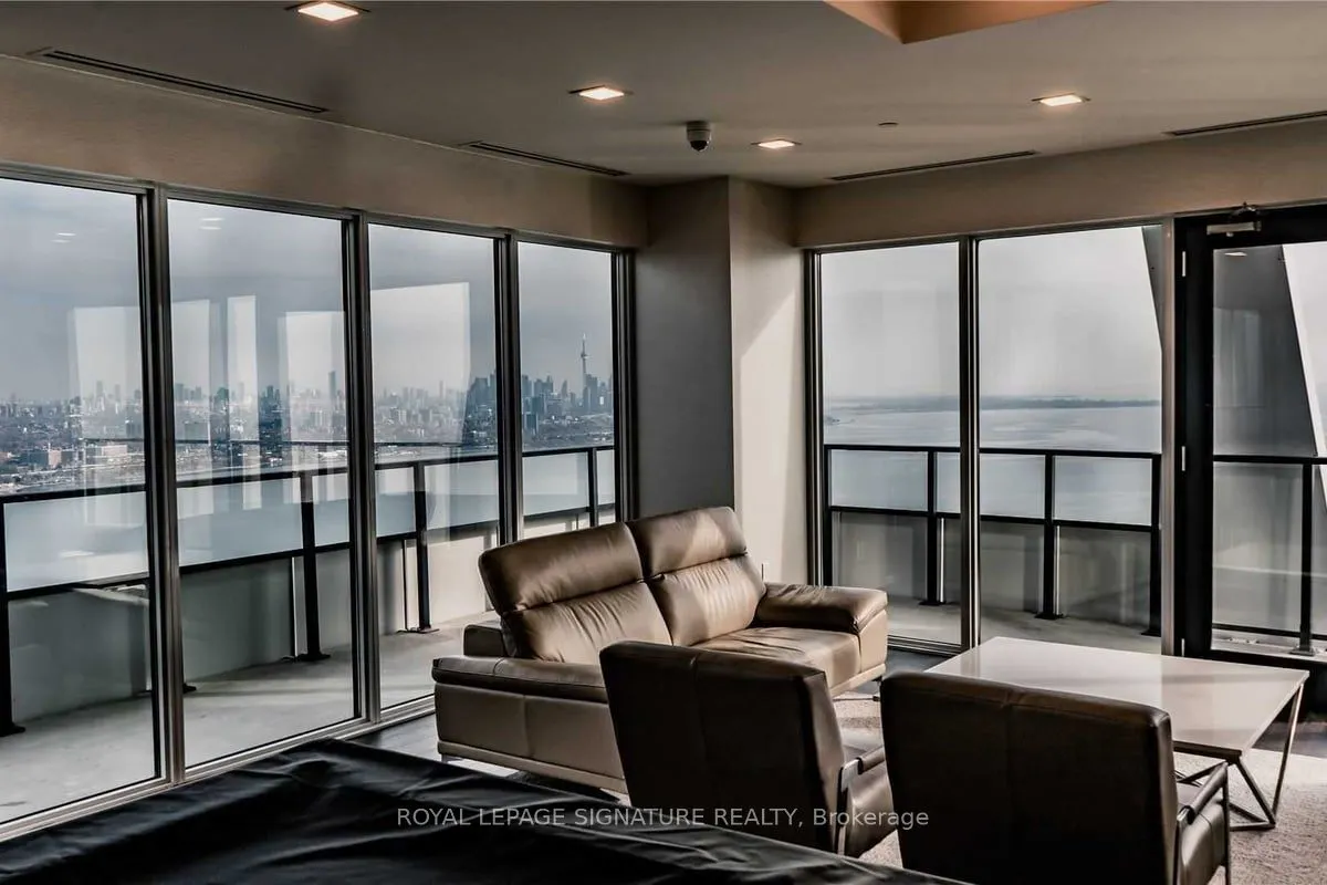 20 Shore Breeze Drive, #LPH05B
