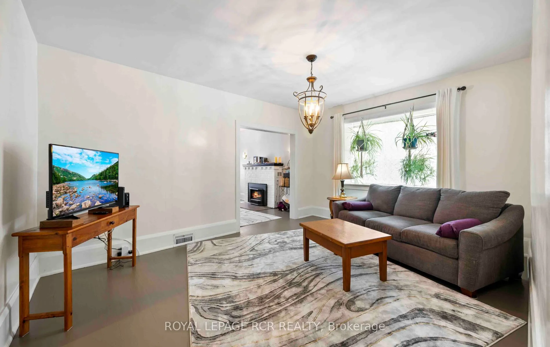 7 Third Avenue