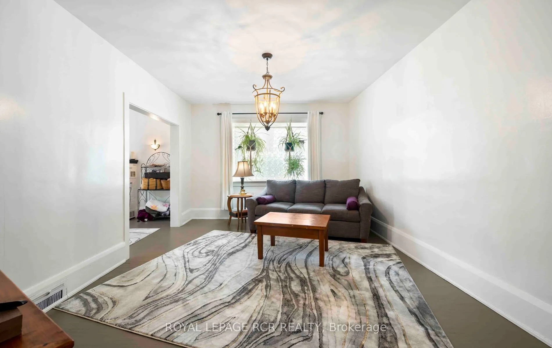 7 Third Avenue