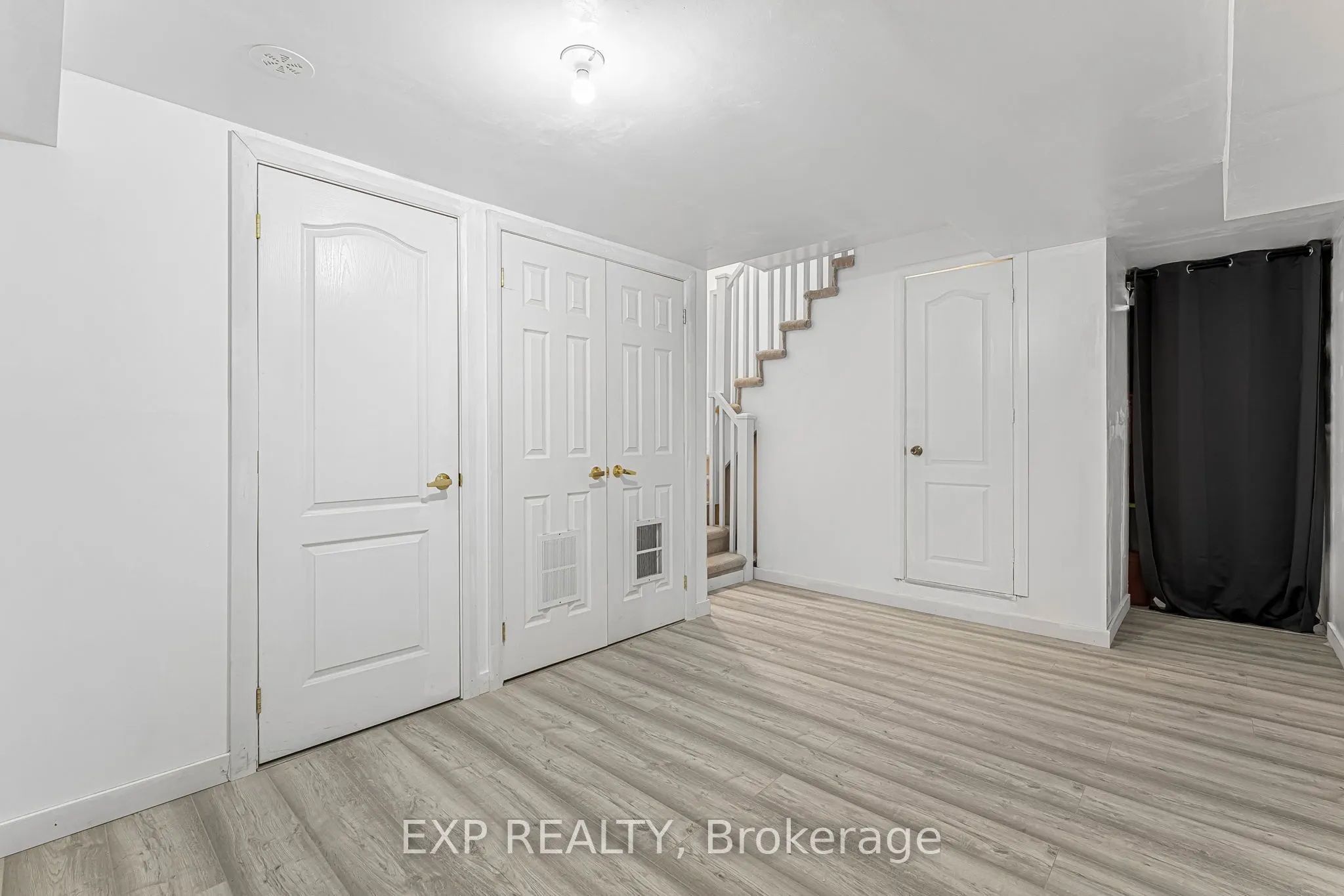 1121 Cooke Boulevard, #90