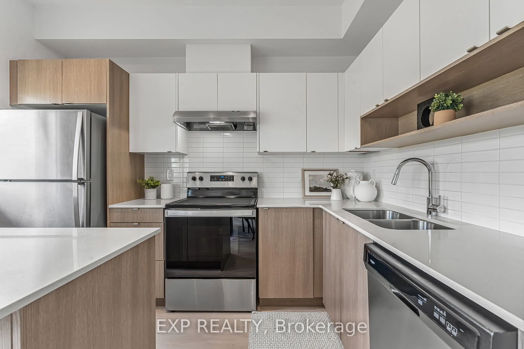 1121 Cooke Boulevard, #90