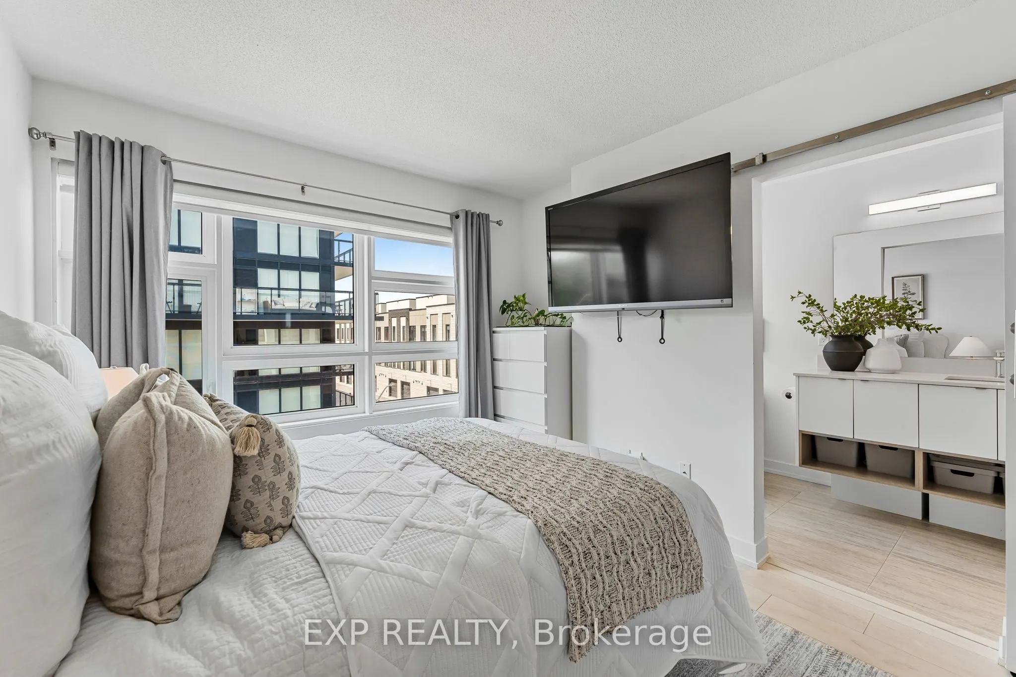 1121 Cooke Boulevard, #90