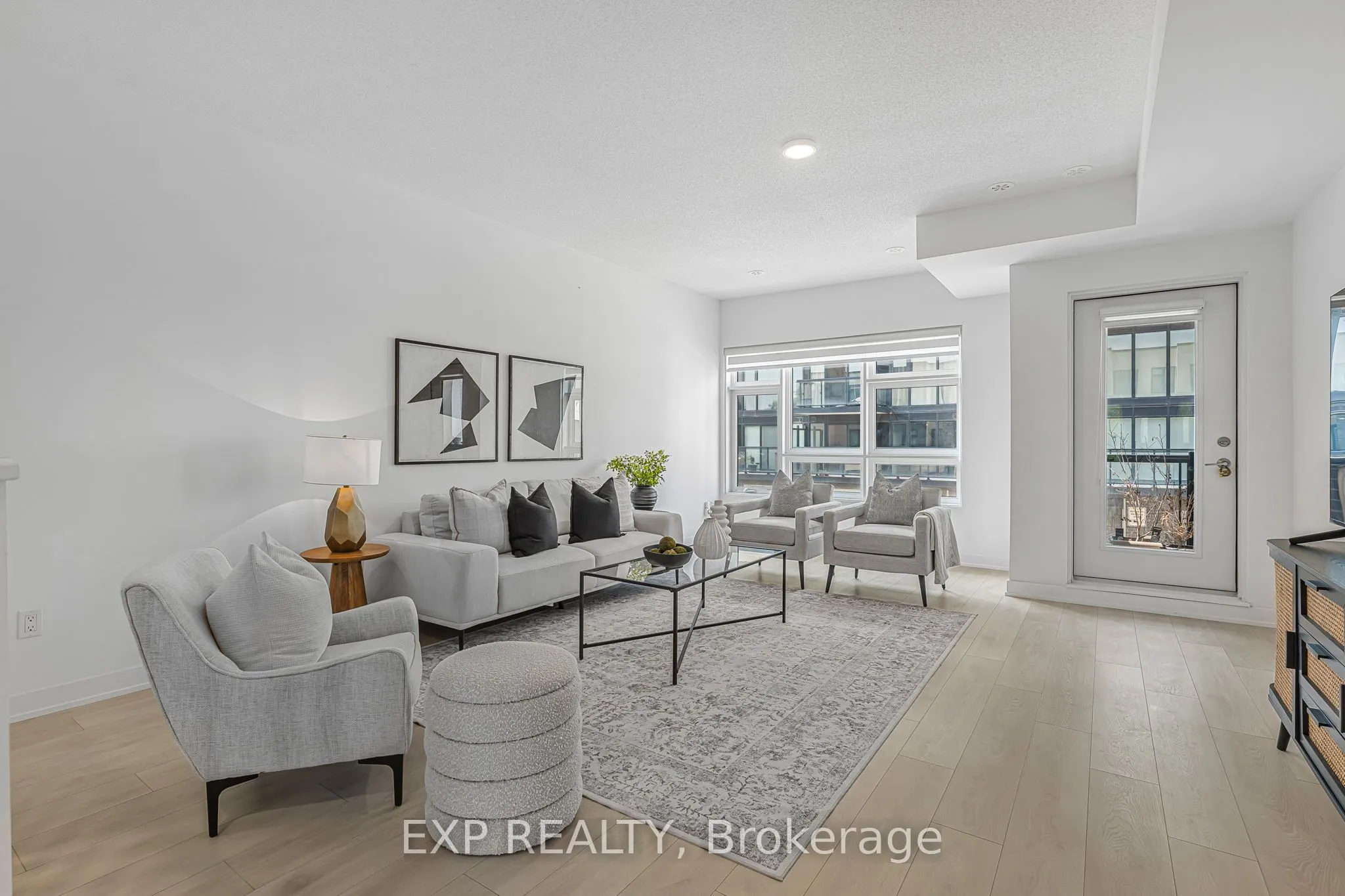 1121 Cooke Boulevard, #90
