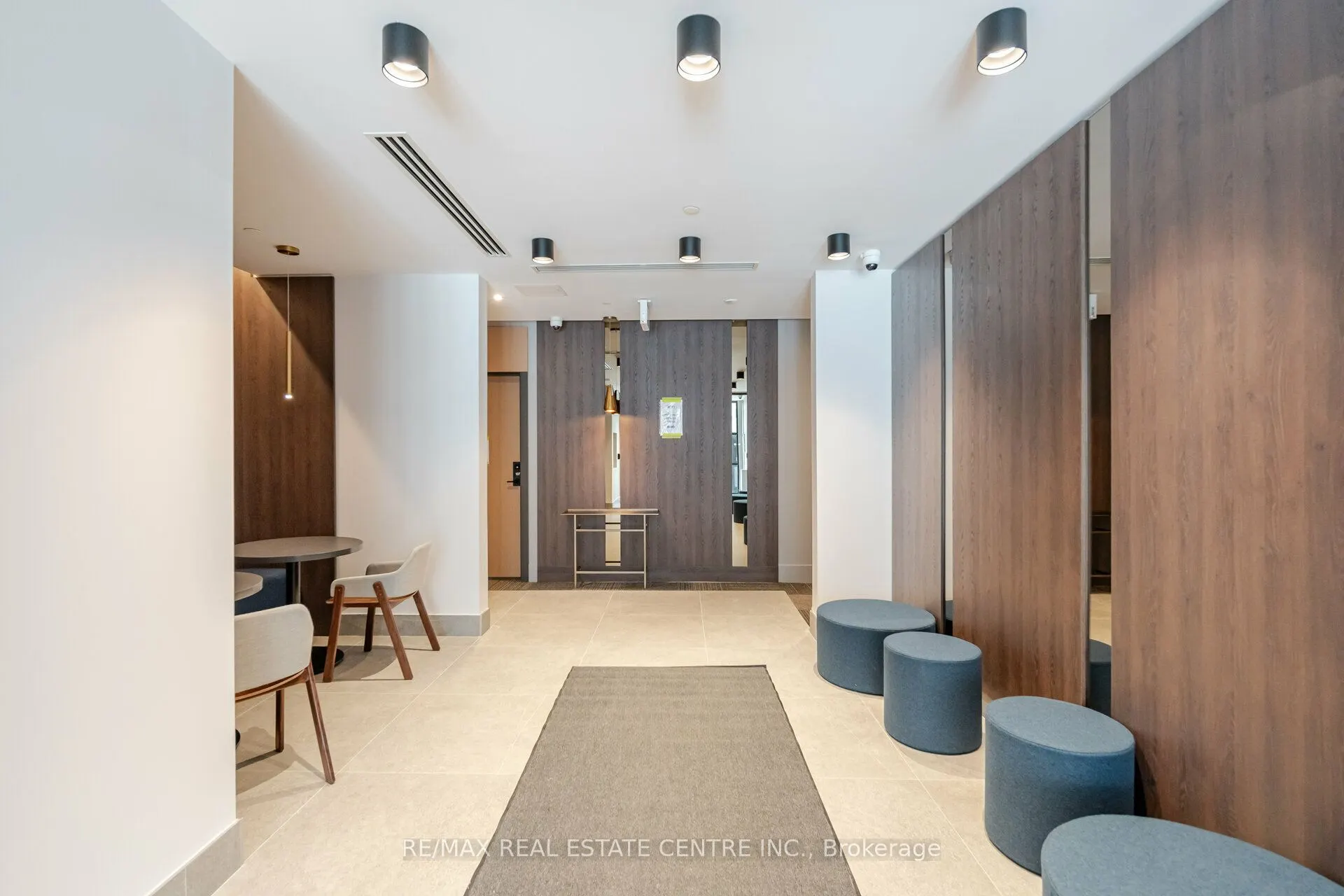 1440 Clarriage Court, #307