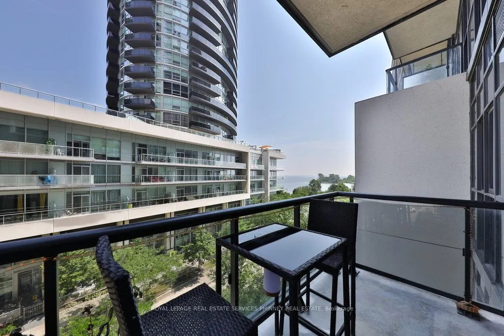 39 Annie Craig Drive, #408